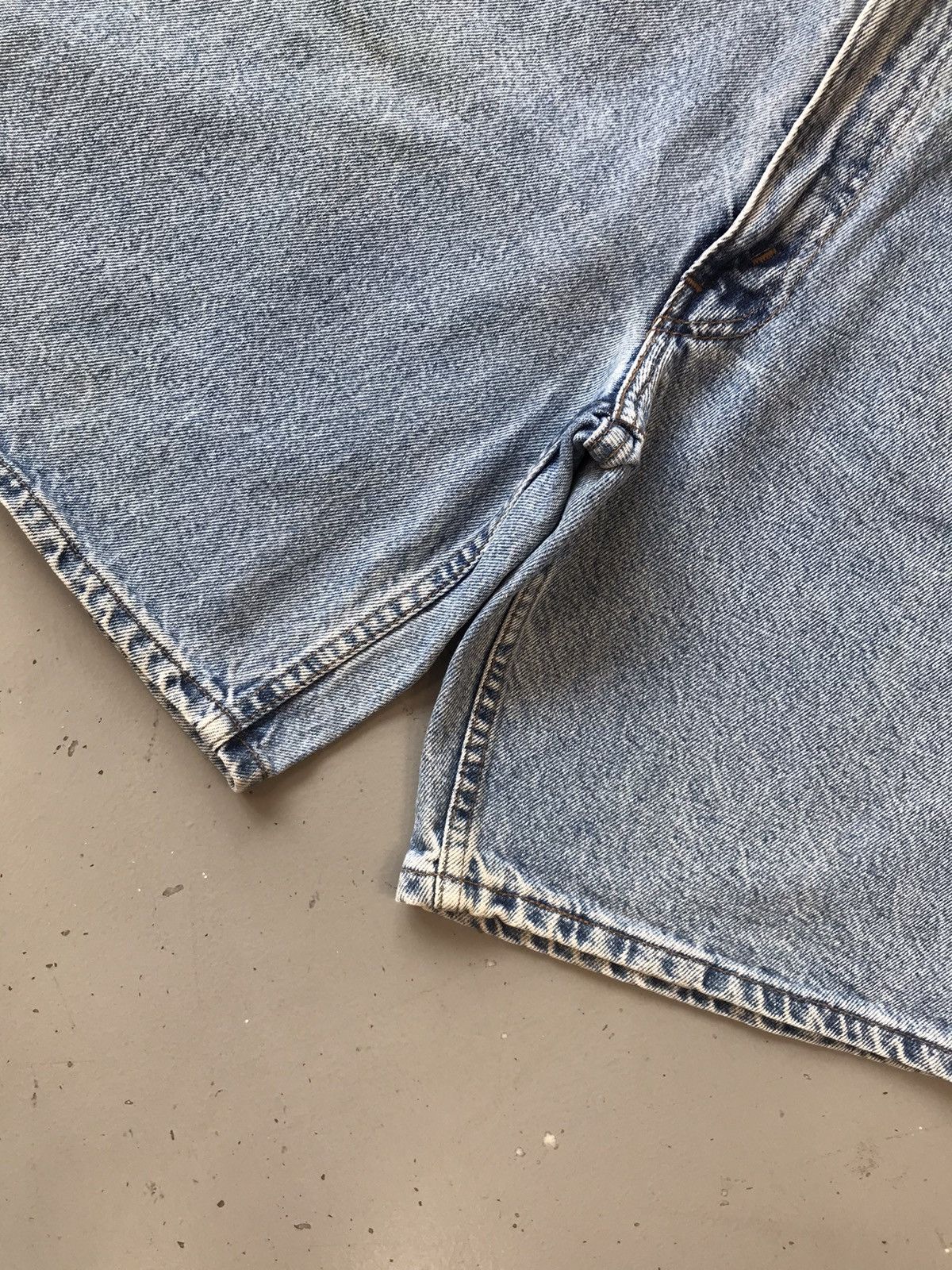 Levi's × Vintage Vintage Levi’s Strauss & co. silver tab denim jort Size US 34 / EU 50 - 4 Thumbnail