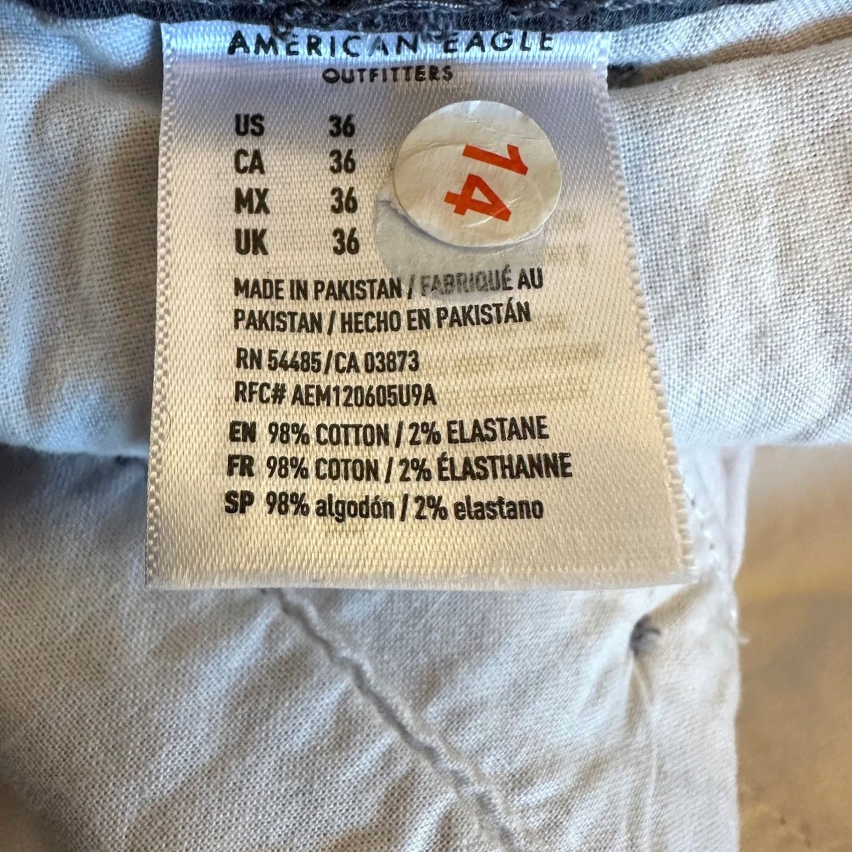 American Eagle Outfitters American Eagle Mens Ne(x)t Level Flex Pineapple Chino Shorts Gray Purple 36 8in Inseam 5-Pocket Floral Classic Casual Travel Summer Men Stocks Mens Size US 36 / EU 52 - 7 Thumbnail