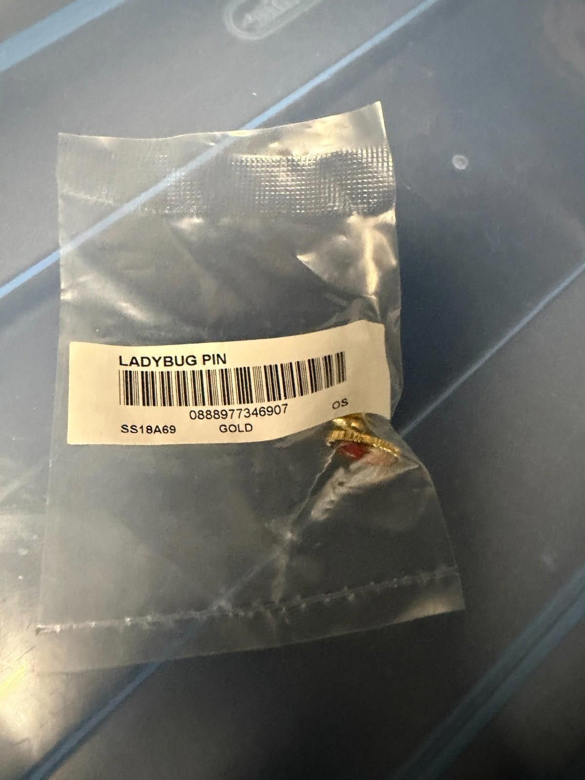 Other Supreme Ladybug Pin Gold SS18 Size ONE SIZE - 2 Thumbnail