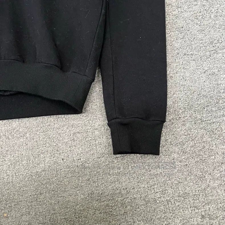 Saint Laurent Paris Saint Laurent Paris Black V-Neck Sweatshirt Size XS / US 0-2 / IT 36-38 - 6 Thumbnail