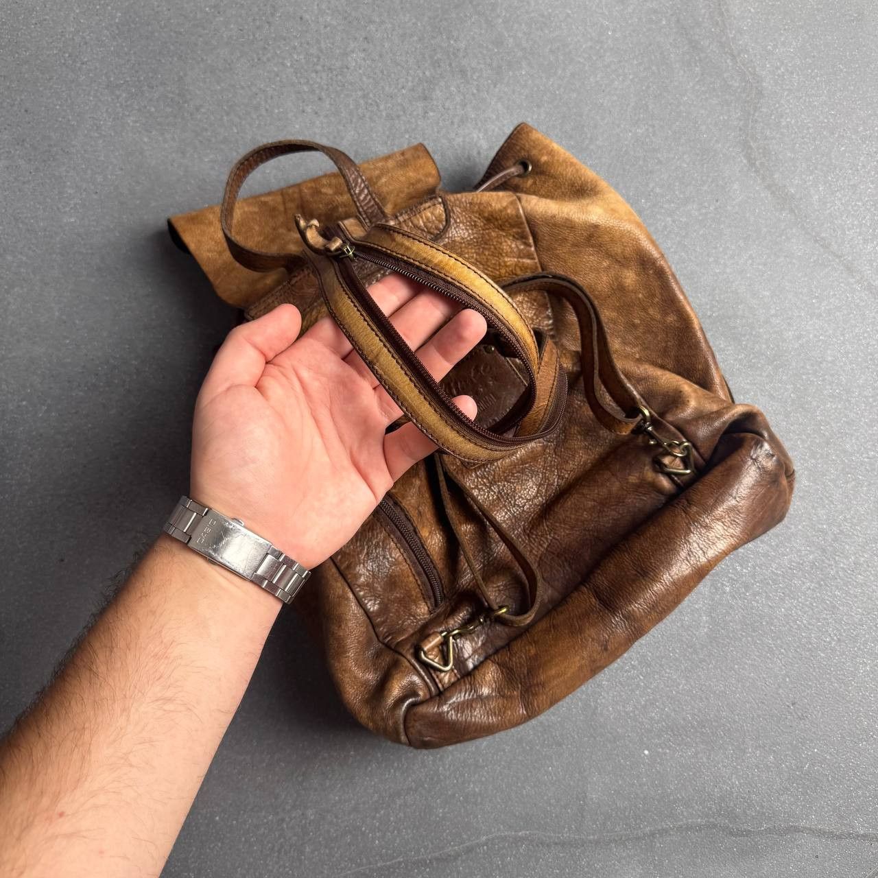 Japanese Brand × Vintage Avant Garde Faded Leather Backpack Size ONE SIZE - 9 Thumbnail