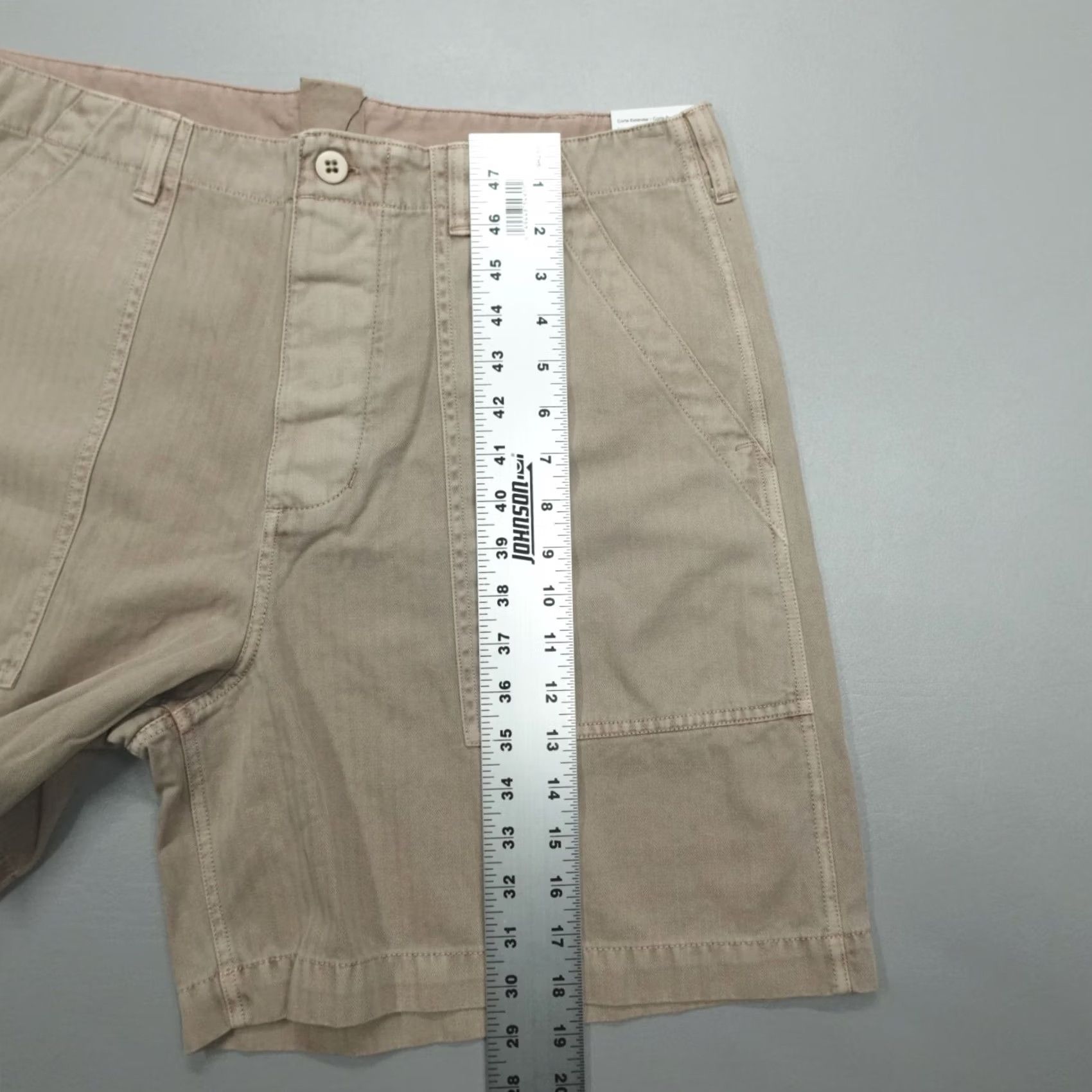 Nike Nike Life Fatigue Shorts Men's 34 Hemp Beige Herringbone Twill Nike Life Fatigue Shorts Men 34 Beige Twill Pockets Button Fly, 4 Pockets, 7 Inseam Size US 34 / EU 50 - 7 Thumbnail