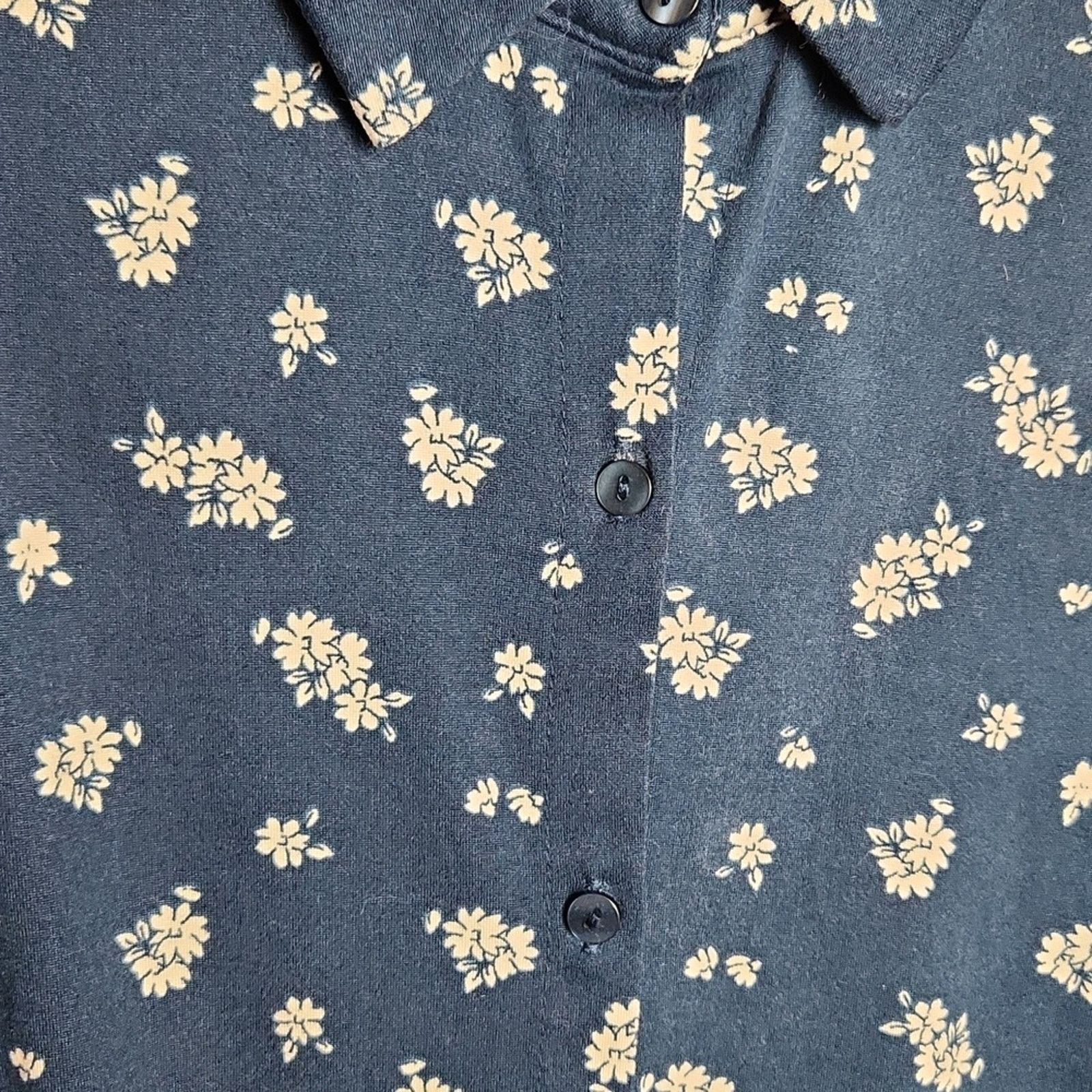 Forever 21 Forever 21 Blue Floral Button Down Dress – Women’s Size M Size M / US 6-8 / IT 42-44 - 4 Thumbnail