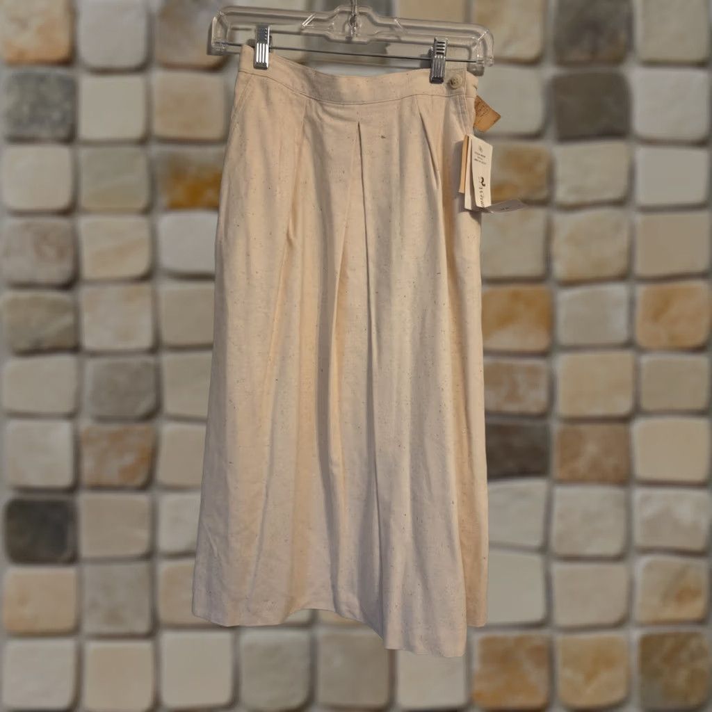 Vintage VINTAGE Weathervane Silk Skirt Lined Union Label Beige Size 6 Natural Size 28" / US 6 / IT 42 - 1 Thumbnail