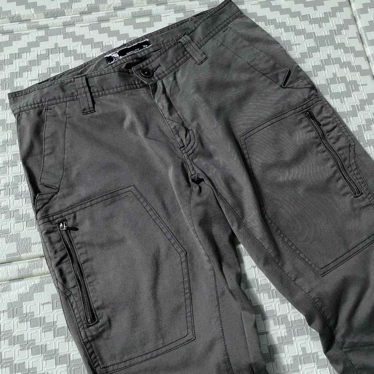 Oakley 🔥Oakley skull logo pocket cropped pants Size US 32 / EU 48 - 4 Thumbnail