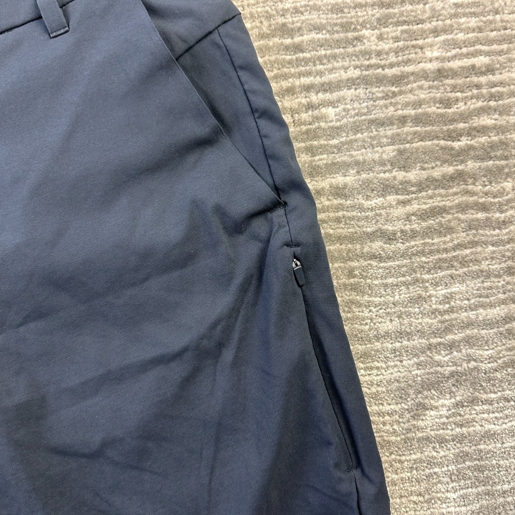 Lululemon Lululemon Shorts Mens 31 Blue ABC Commission Golf 10" Chino Regular Belt Loops Pockets Nylon Spandex Front Flat Button Logo Size US 31 - 4 Thumbnail