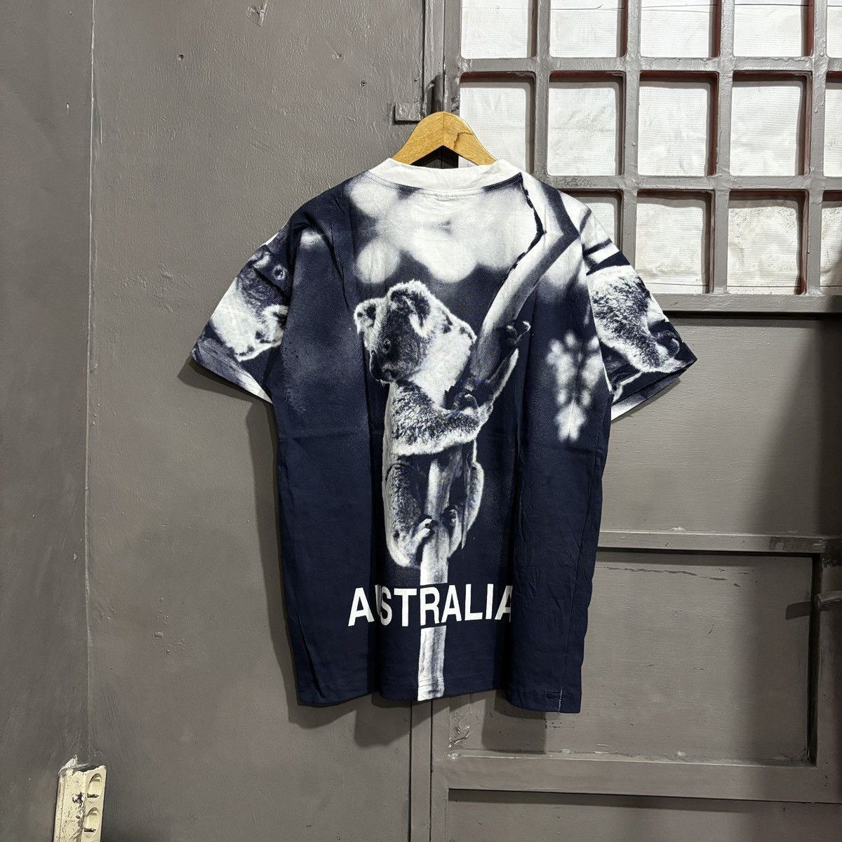 Vintage Vtg Koala Australia Full Print Tee Size US L / EU 52-54 / 3 - 9 Thumbnail