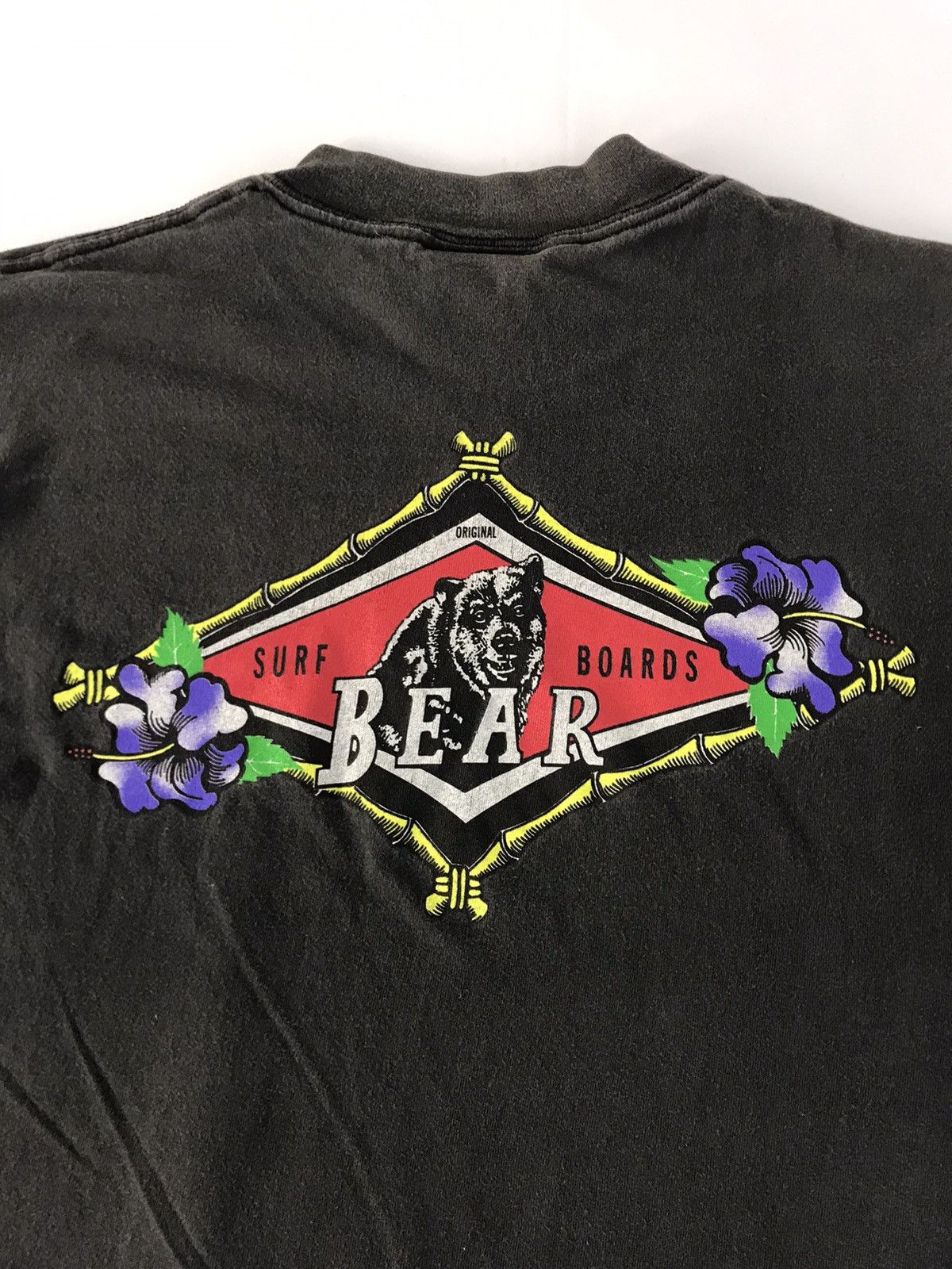 Vintage Surf Bear Board Big Backhit Printed Tee T-shirt Unisex Wear Size US S / EU 44-46 / 1 - 5 Thumbnail