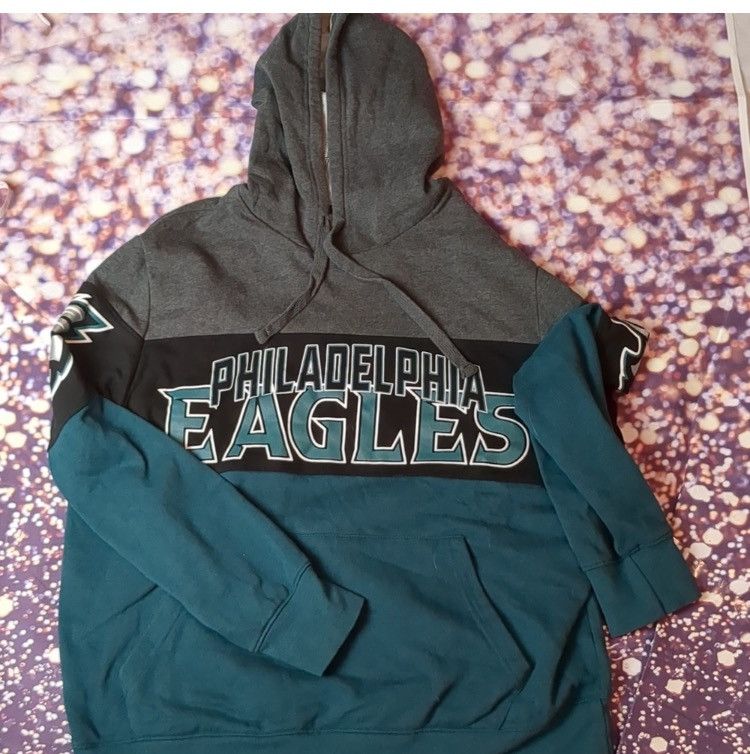 image of Starter Philadelphia Eagles Vintage Hooded Sweatshirt Size XL in Black, Men's