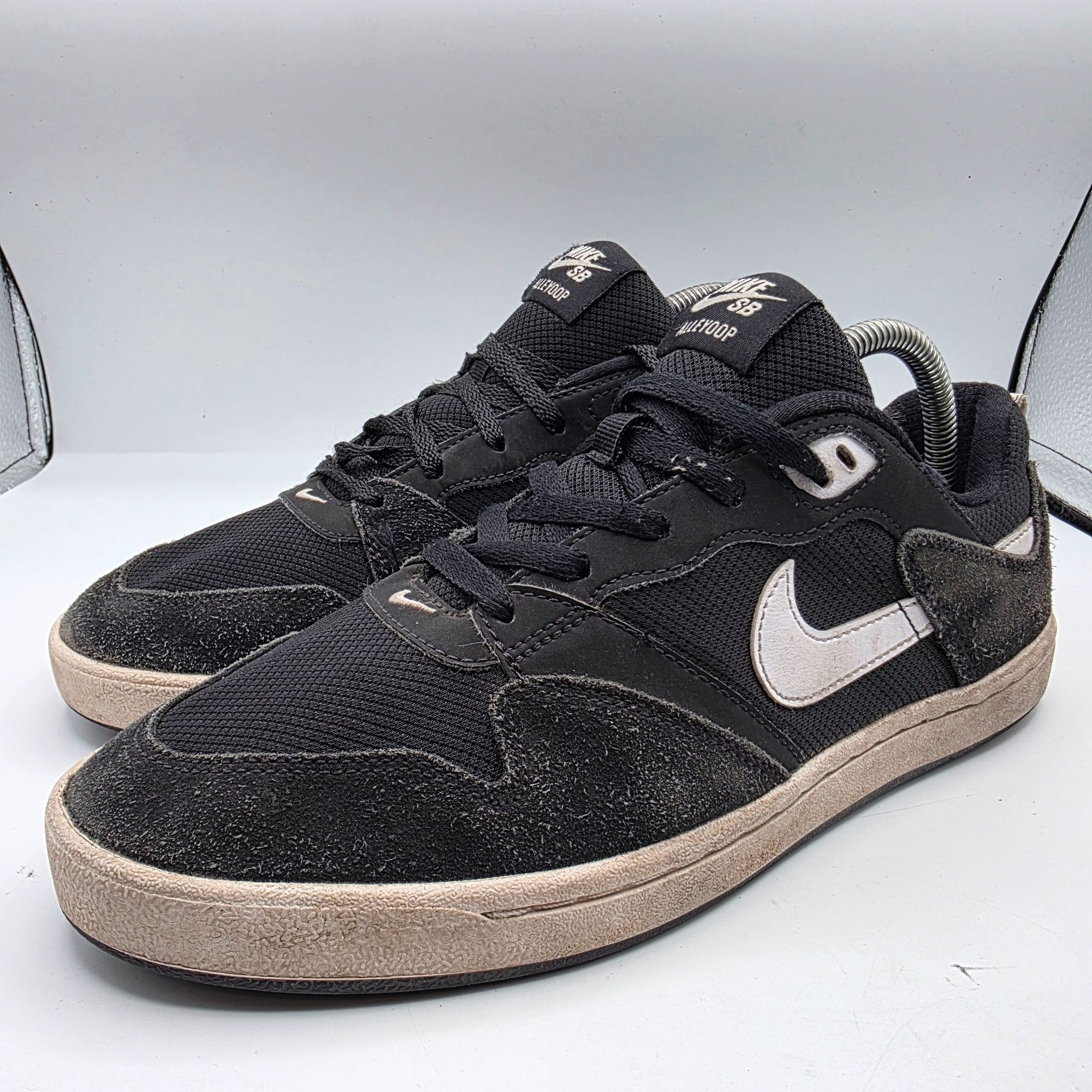 Nike Nike SB Alleyoop Mens Size 9 Black White Athletic Shoes Runn Size US 9 / EU 42 - 4 Thumbnail