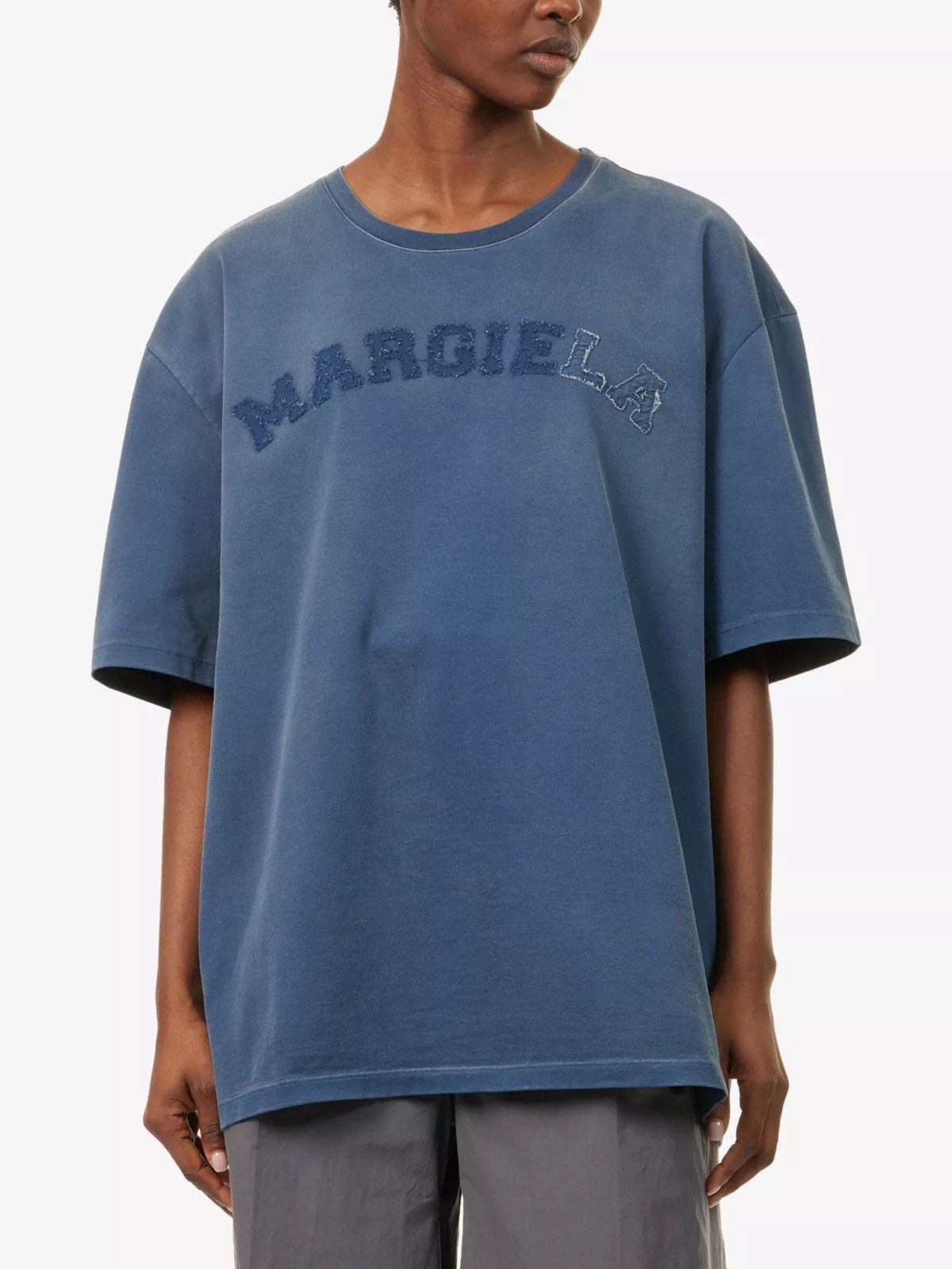 Maison Margiela Maison Margiela - Oversized Overdye Logo T-Shirt Size US S / EU 44-46 / 1 - 18 Thumbnail