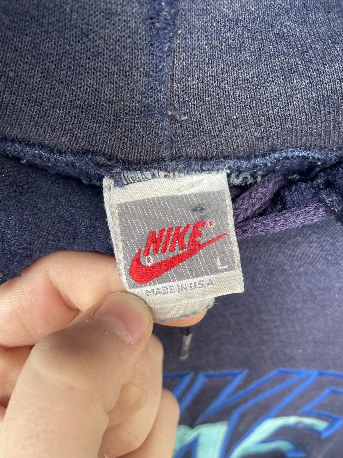 Nike 90s Nike faded and distressed hoodie Size US L / EU 52-54 / 3 - 7 Thumbnail