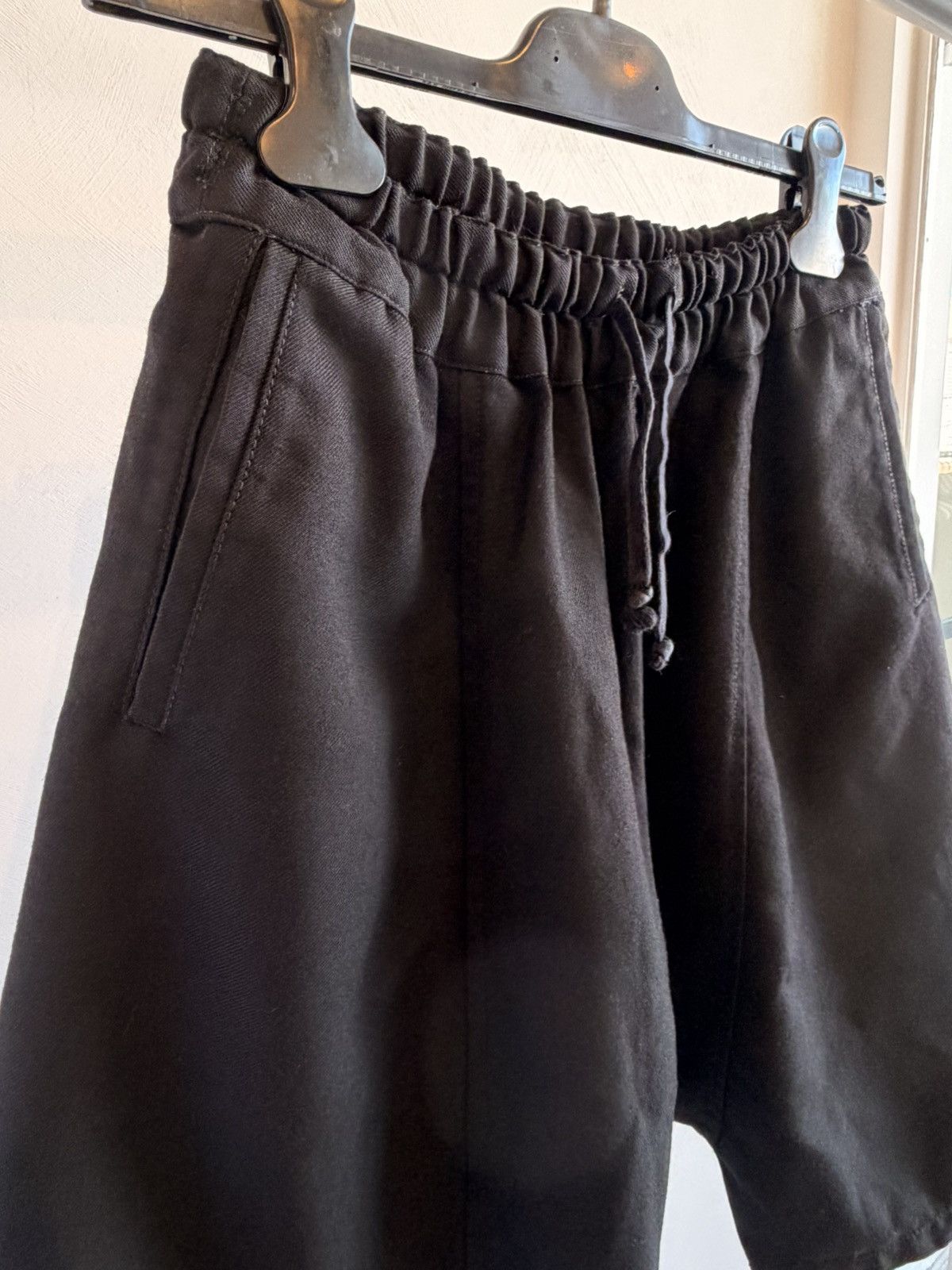 Comme des Garcons Comme Des Garçons Drop Crotch Wool Black Shorts Size S Size US 31 - 2 Thumbnail