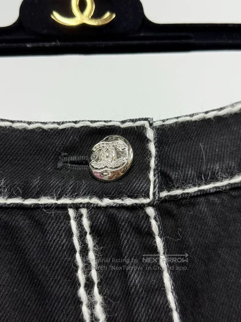Chanel Chanel 24N black white-bordered jeans Size 27" / US 4 / IT 40 - 2 Thumbnail