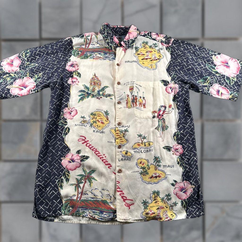 REYN SPOONER Shirt Mens S Hawaiian Aloha Map Print Rayon Short Sleeve Cream Beige Camp Collar Button-Up Front Pocket Tropical 90s Mens