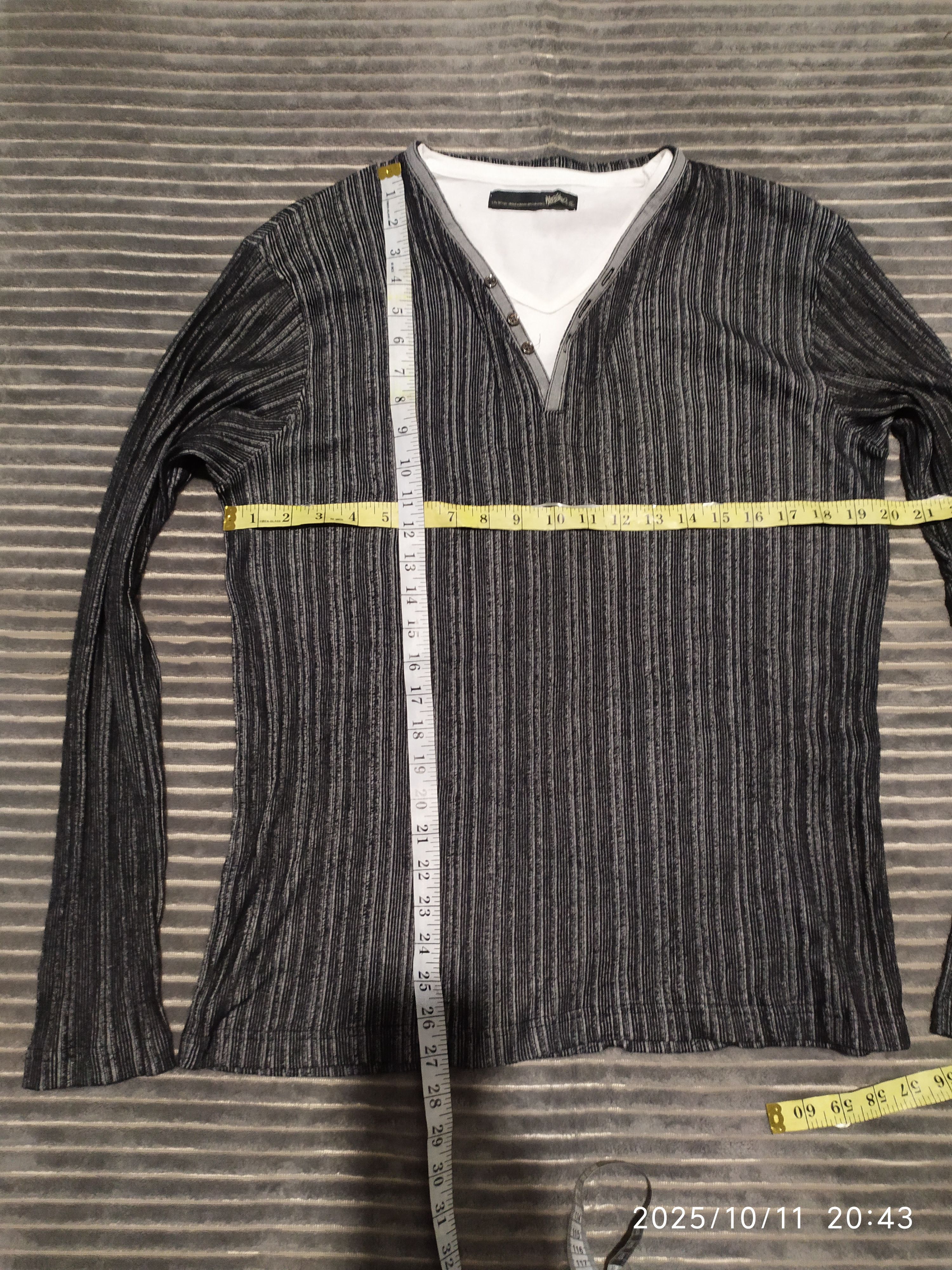 If Six Was Nine Mossimo Double Layer Long Sleeve shirt Size US L / EU 52-54 / 3 - 8 Thumbnail