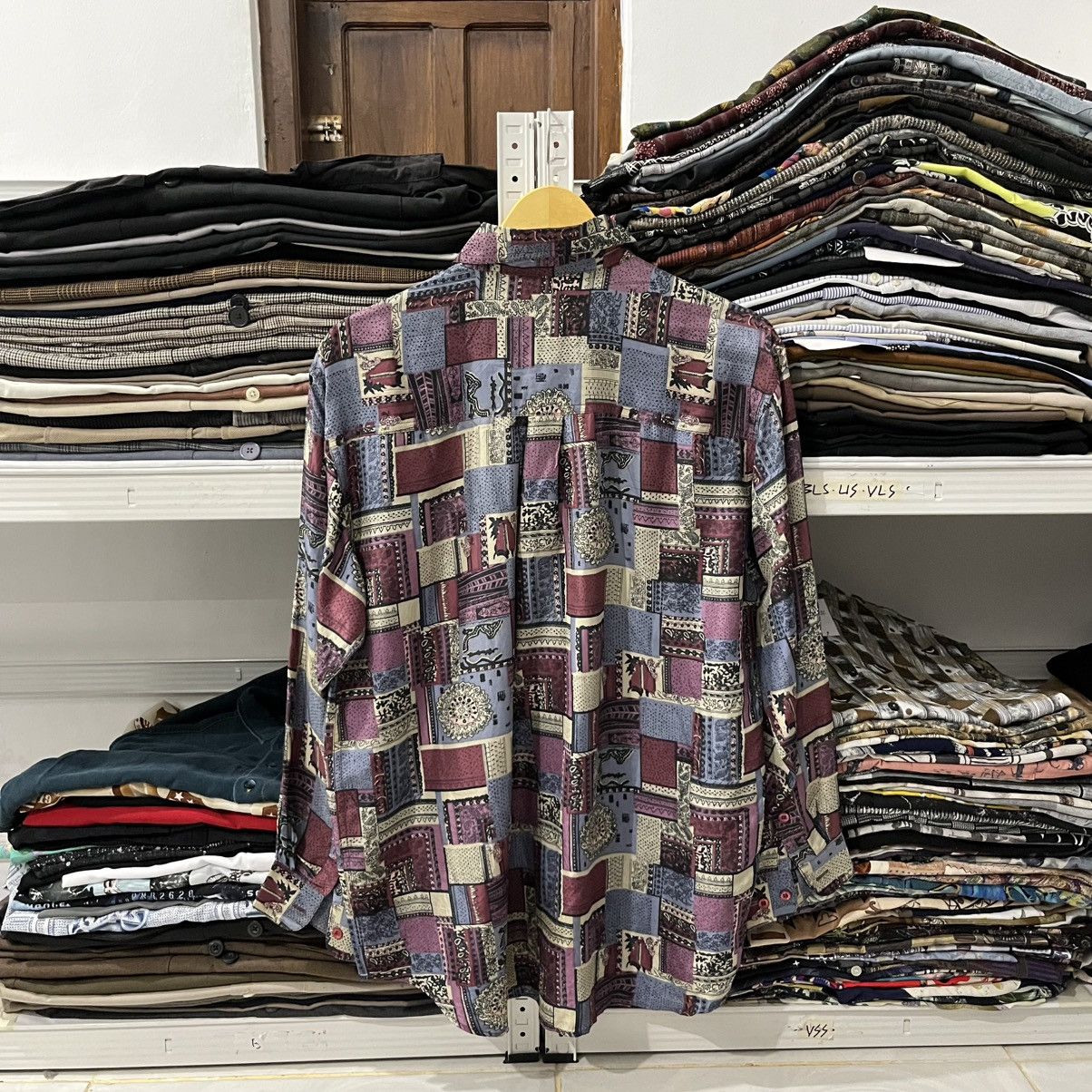 Other Fiona Machpail Silk Button Up Size US L / EU 52-54 / 3 - 7 Thumbnail