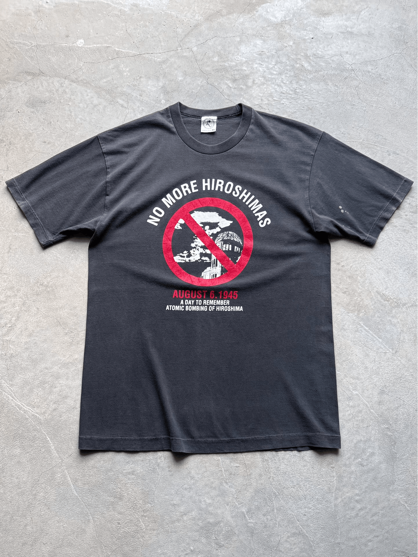 Vintage Vintage 90s "No More Hiroshimas" Graphic Tee Size US XL / EU 56 / 4 - 1 Thumbnail