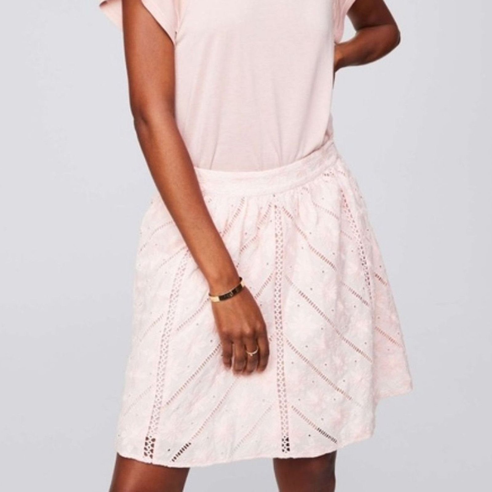 Loft LOFT Light Pink Chevron Floral Cutout Cotton Skirt Size 30" / US 8 / IT 44 - 1 Thumbnail