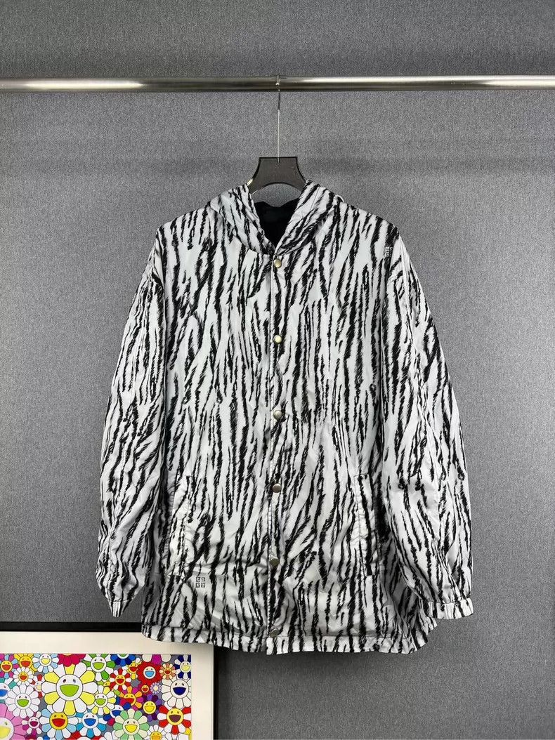 Givenchy Givenchy Two-Sided Wear Windbreaker Jacket Size US XL / EU 56 / 4 - 3 Thumbnail