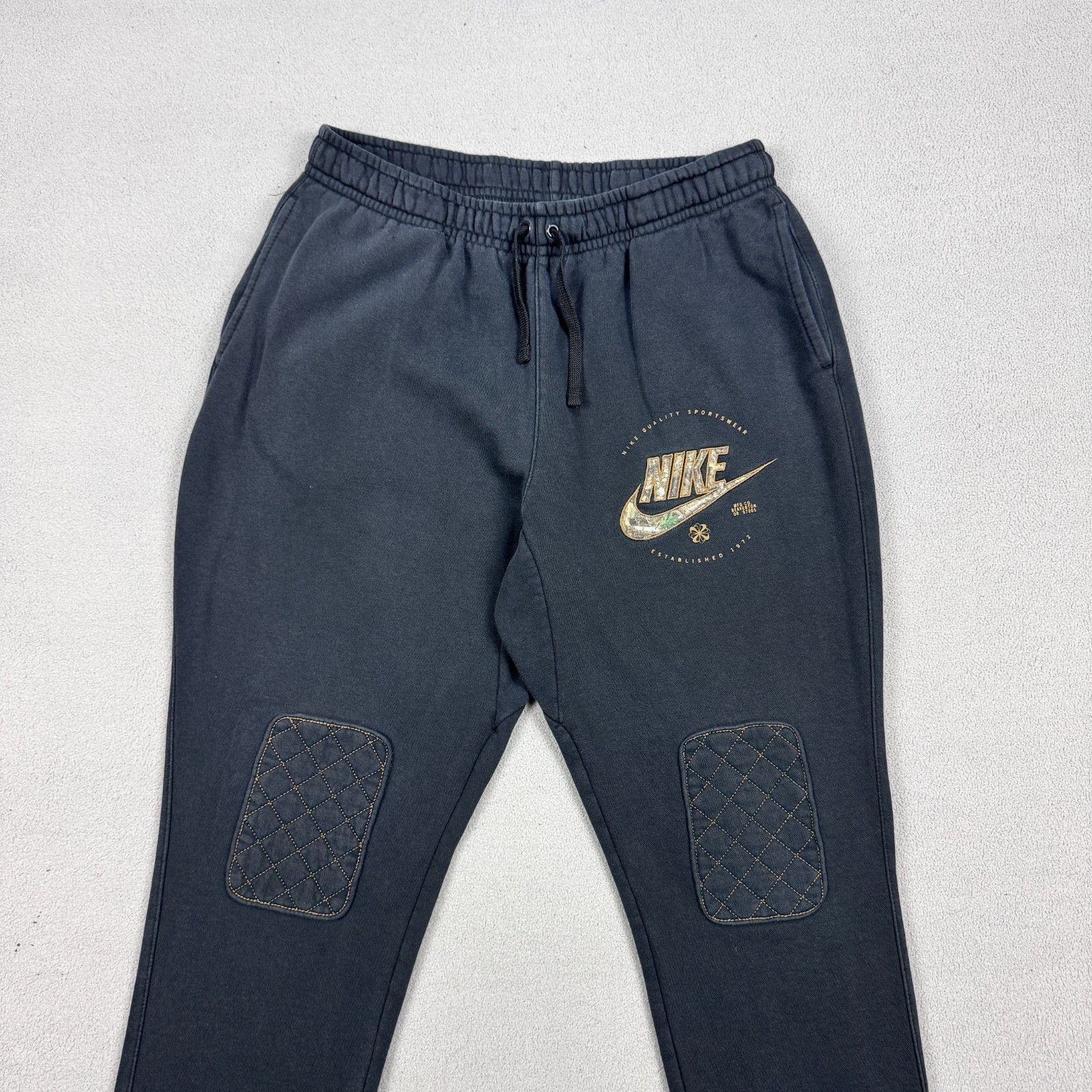Nike Nike Joggers Sweatpants XL Black Quilted Knee Patches Camo Size US 36 / EU 52 - 9 Thumbnail