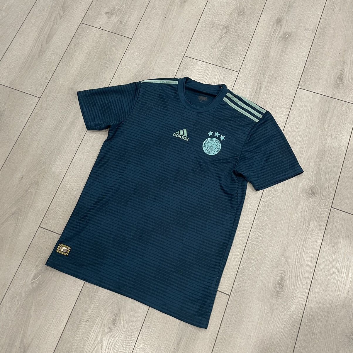Adidas Adidas Fenerbahce 2018 soccer jersey kulubu halley shirt Size US S / EU 44-46 / 1 - 1 Thumbnail
