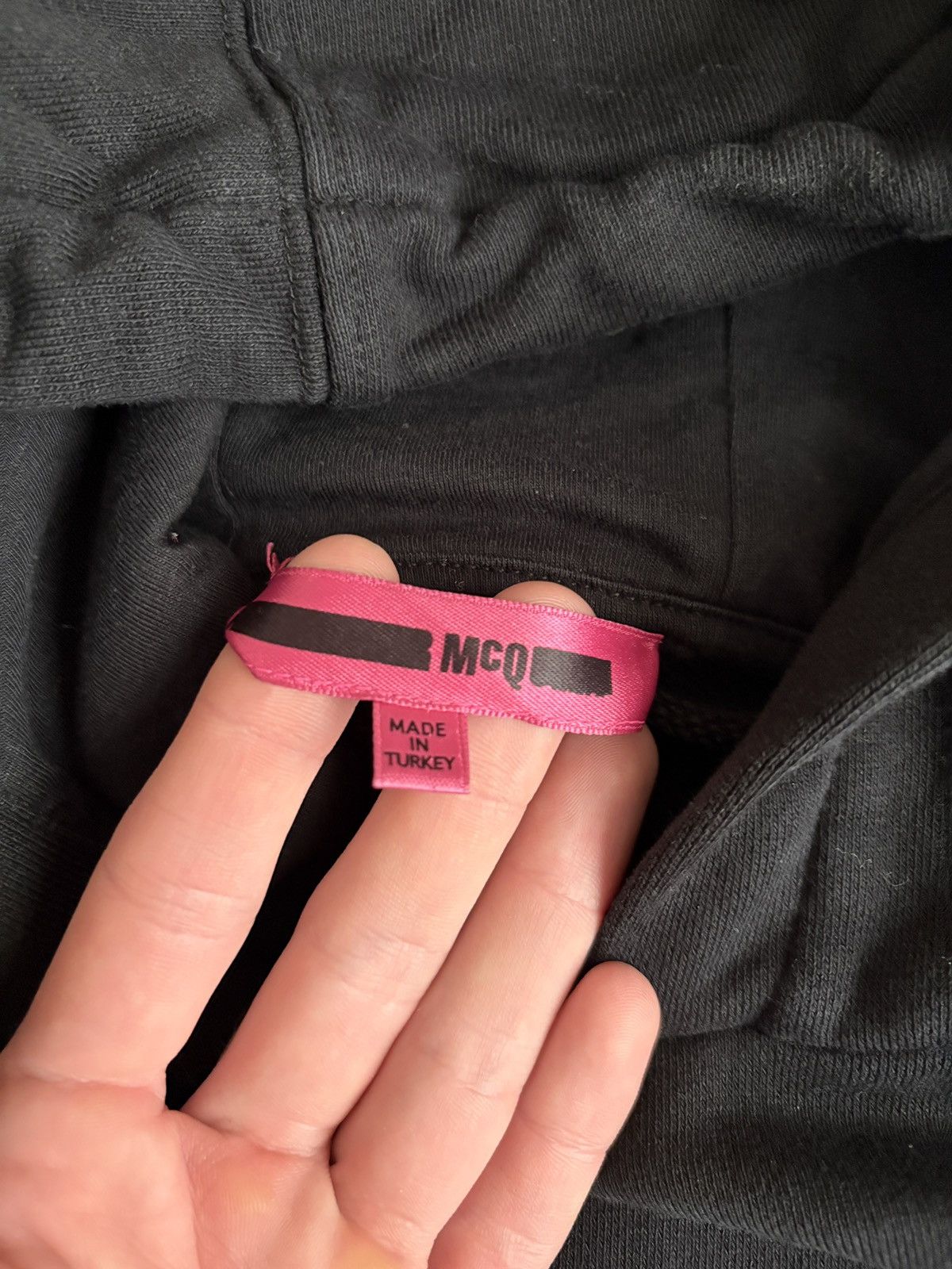 Alexander McQueen MCQ Alexander McQueen Swallow Logo Black Hoodie Size M Size M / US 6-8 / IT 42-44 - 2 Thumbnail