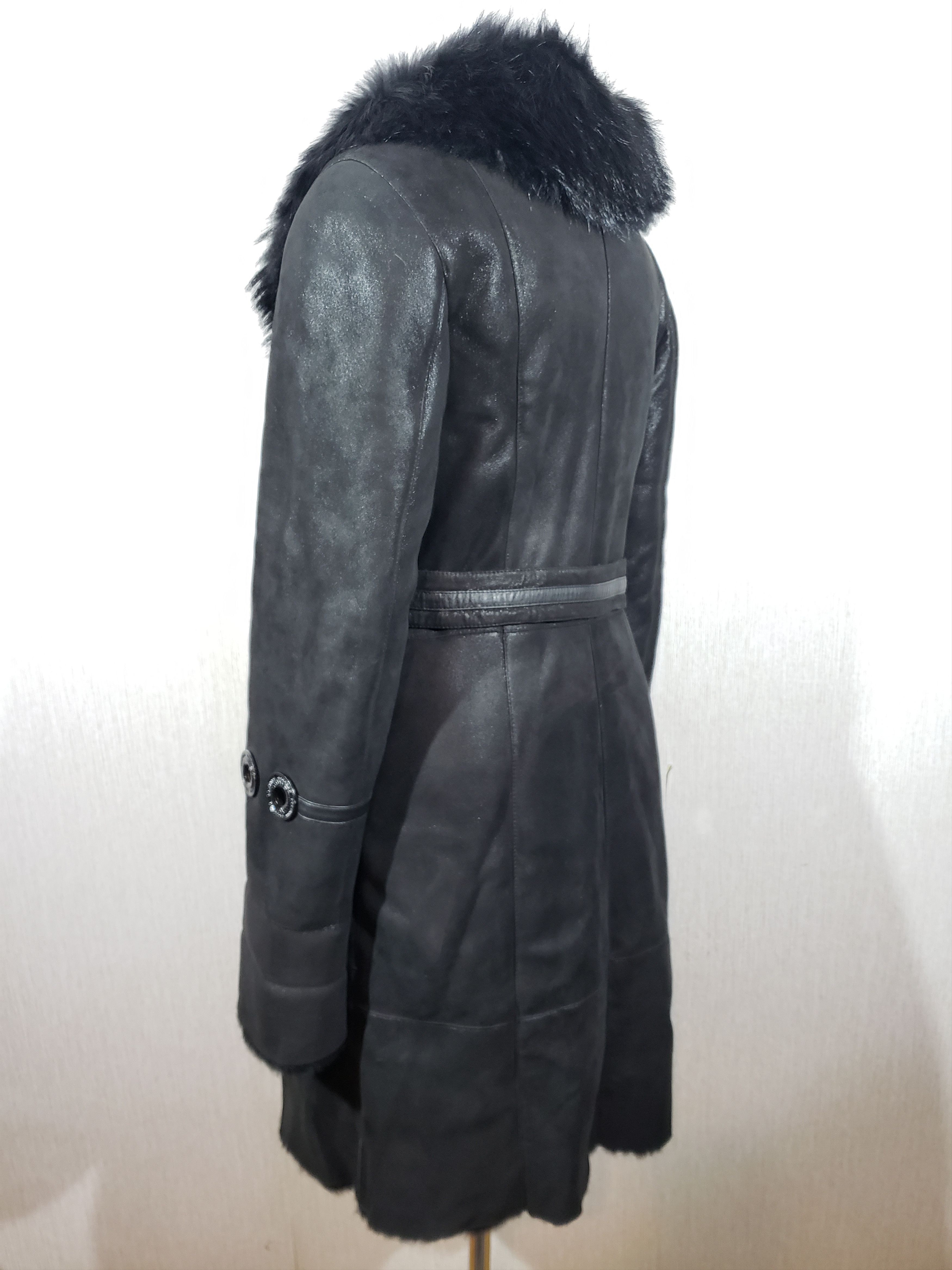 Other Stylish black sheepskin coat with a warm fluffy collar. Size L / US 10 / IT 46 - 6 Thumbnail