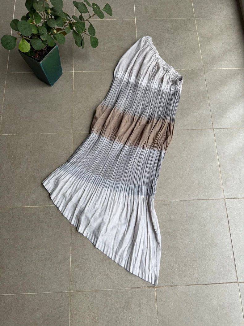 Issey Miyake Issey Miyake size:2 A brown asymmetrical design with twill Size M / US 6-8 / IT 42-44 - 3 Thumbnail