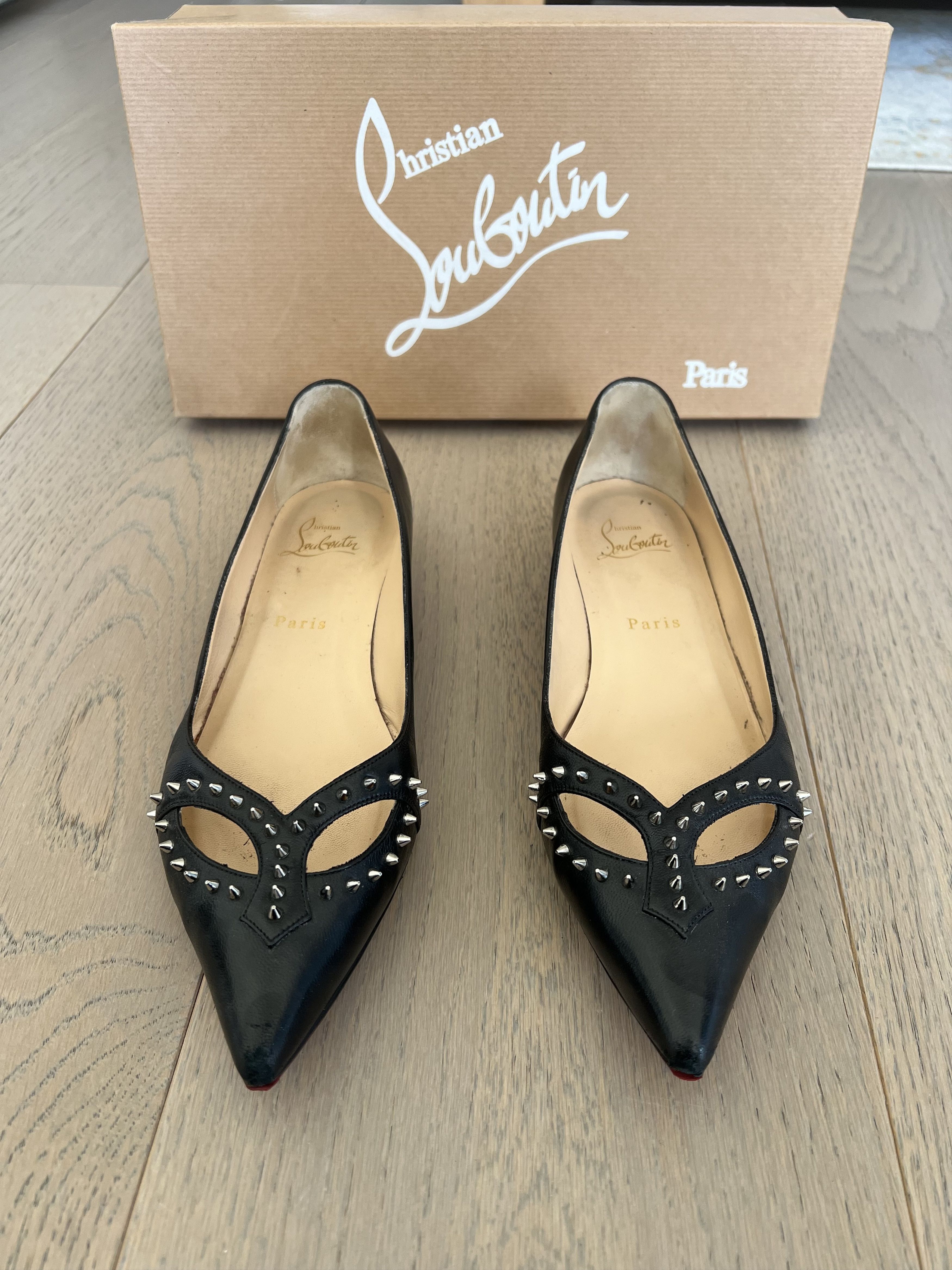 Christian Louboutin Christian Louboutin black leather ballet flats with spikes Size US 7 / IT 37 - 3 Thumbnail