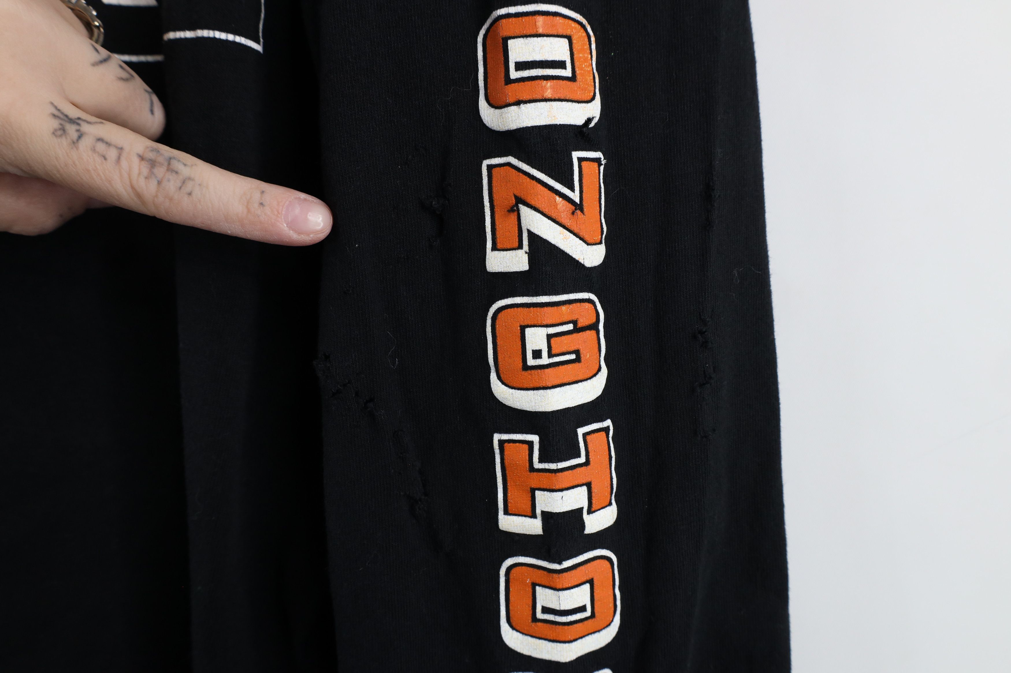 Vintage Vintage Spell Out University of Texas Long Sleeve T-Shirt Size US XL / EU 56 / 4 - 7 Thumbnail