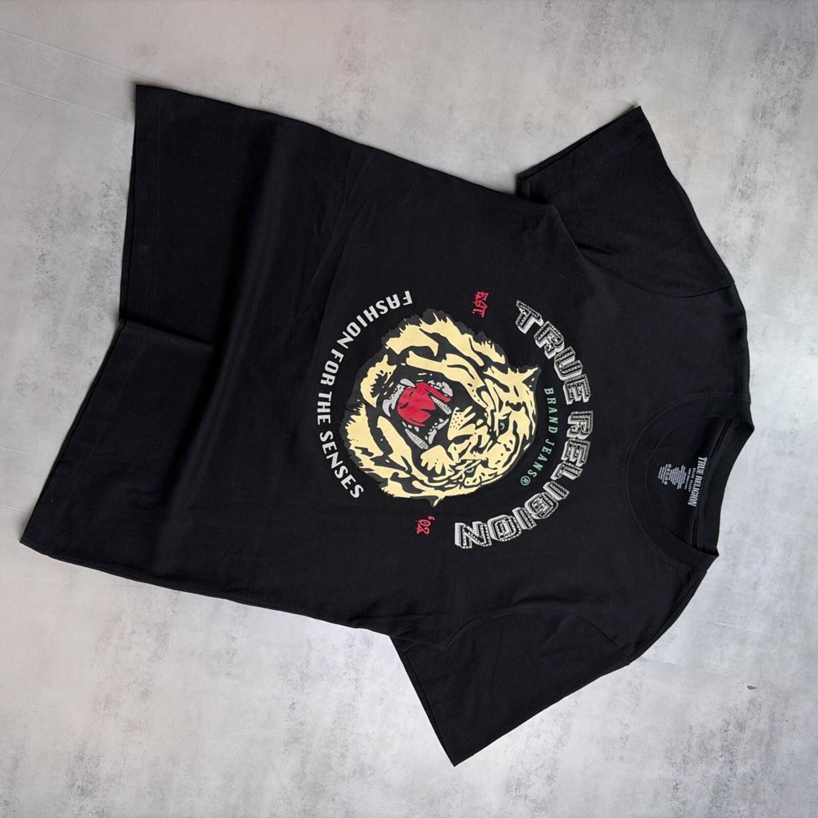 True Religion Y2K Black True Religion Grunge Tiger Skater T-Shirt Size US L / EU 52-54 / 3 - 2 Thumbnail