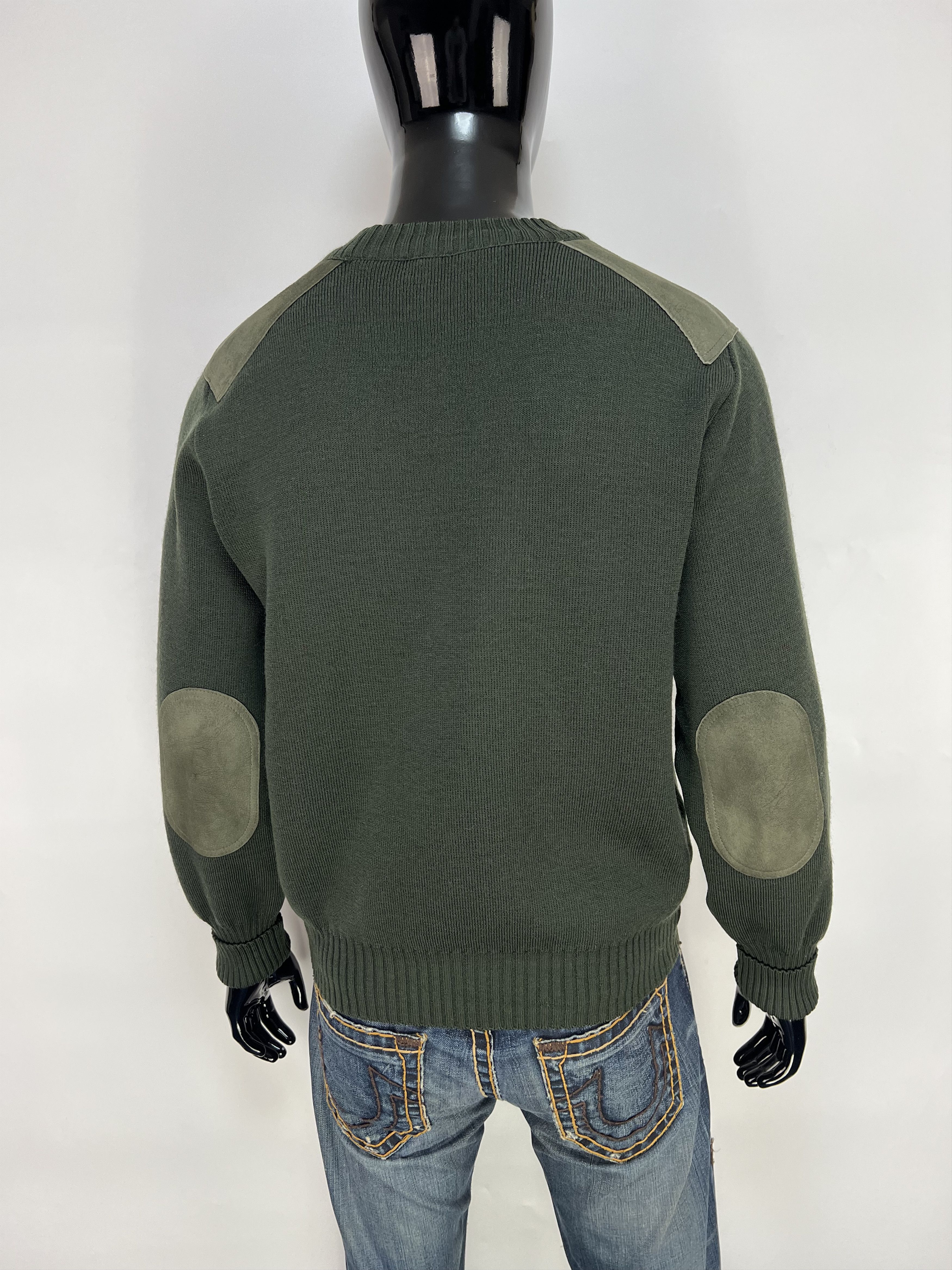 Burberry 90s Burberrys Vintage Wool Knit Sweater Shoulder Elbow Patch Size US L / EU 52-54 / 3 - 3 Thumbnail