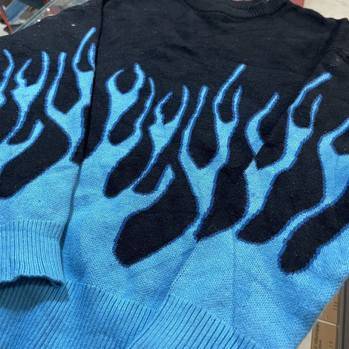Japanese Brand × Vintage Y2K Blue flames knitwear Size US M / EU 48-50 / 2 - 3 Thumbnail
