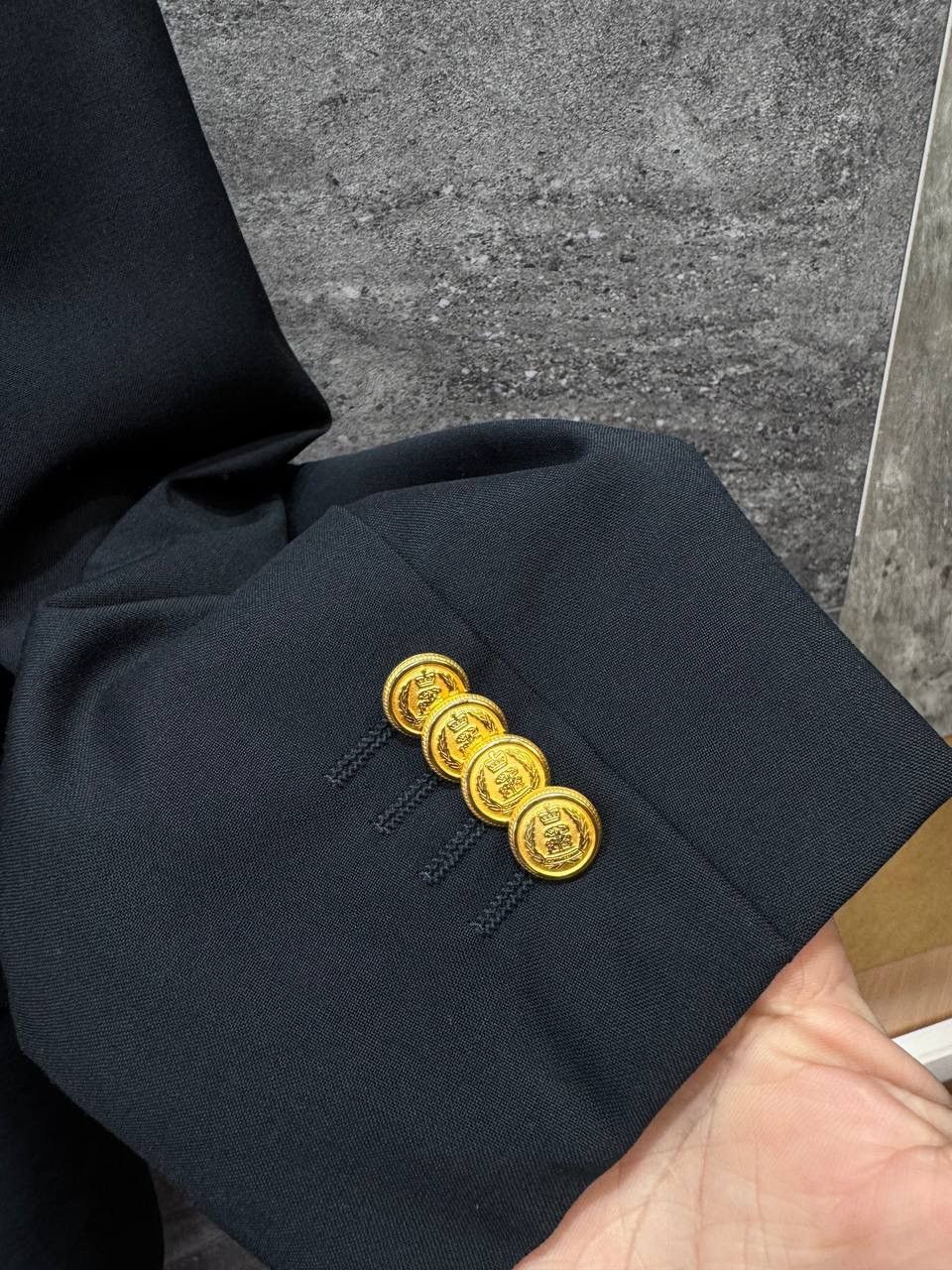 Corneliani Corneliani Navy Blazer Gold Buttons Virgin Wool Mens Size XL Size 46R - 10 Thumbnail