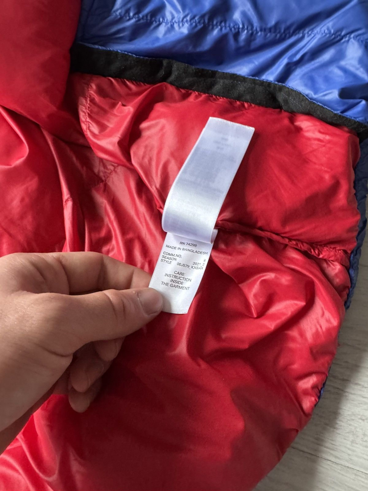 Diesel Diesel Colorblock Puffer Jacket Blue Black Red Hooded Size US S / EU 44-46 / 1 - 13 Thumbnail