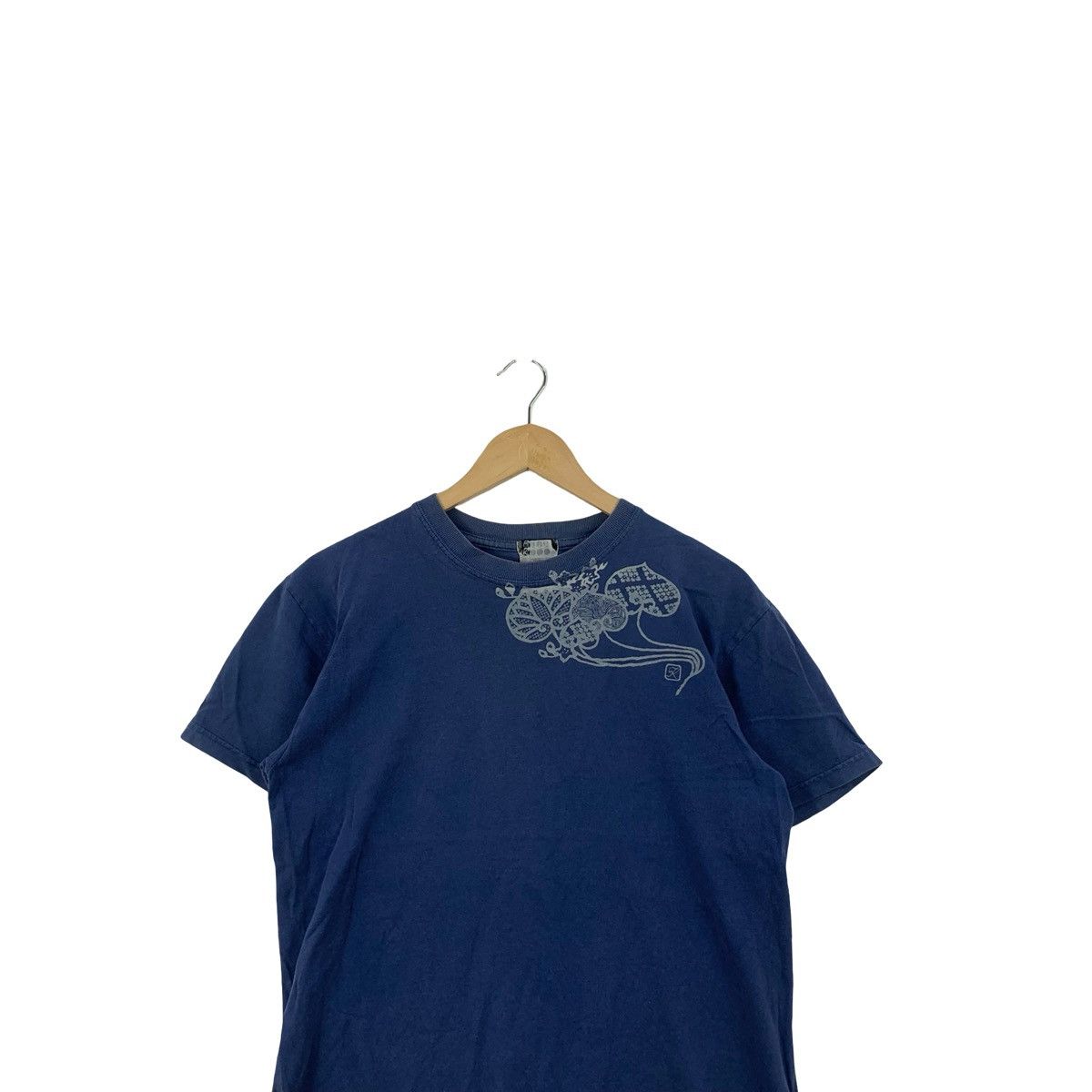 Takeo Kikuchi TAKEO KIKUCHI TOKYO COLLECTION Botanial Pattern Tee Shirt Size US S / EU 44-46 / 1 - 2 Thumbnail