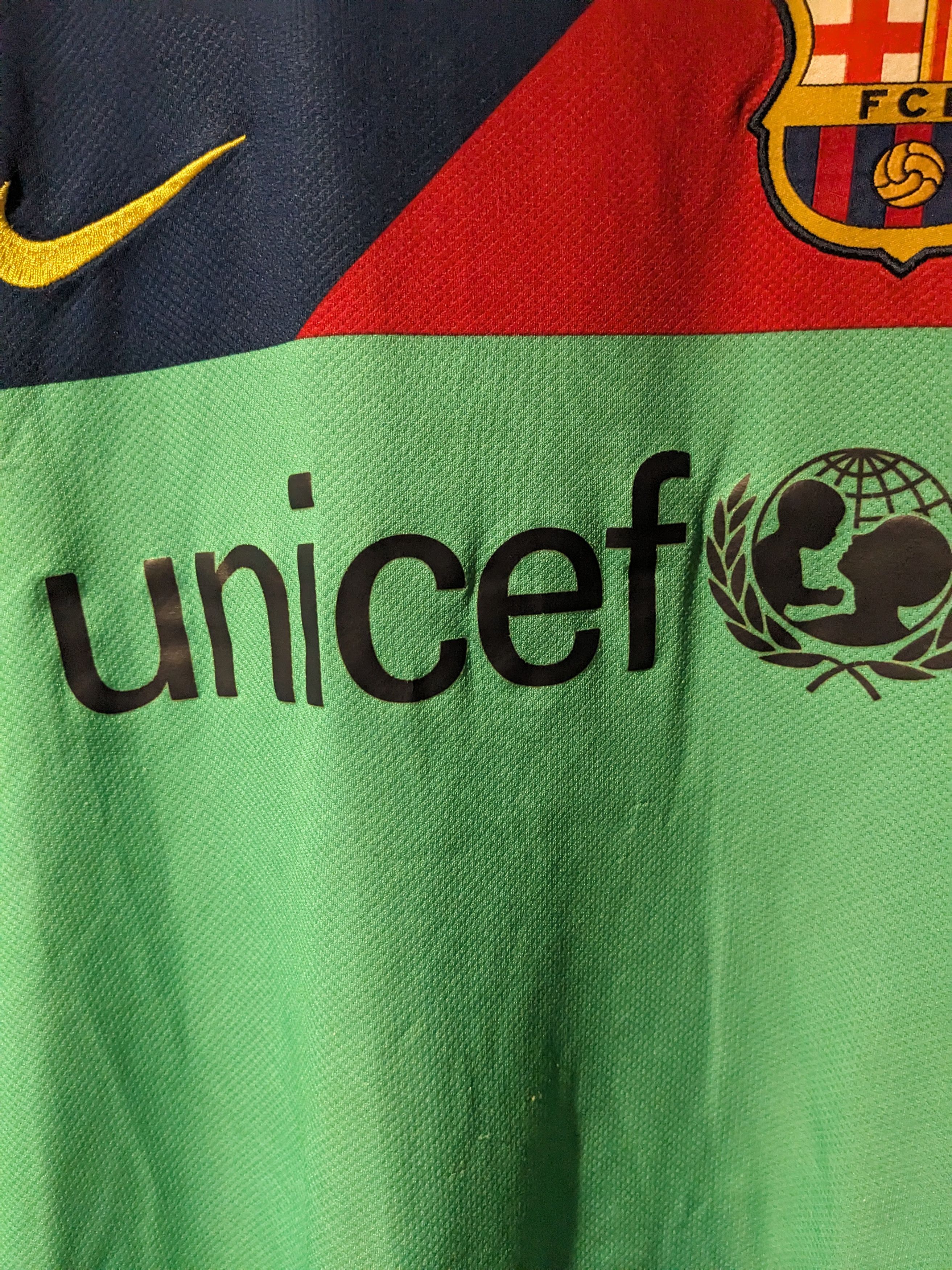 Nike FC Barcelona 2010 / 2011 Nike Jersey Messi Soccer Football Size US L / EU 52-54 / 3 - 4 Thumbnail