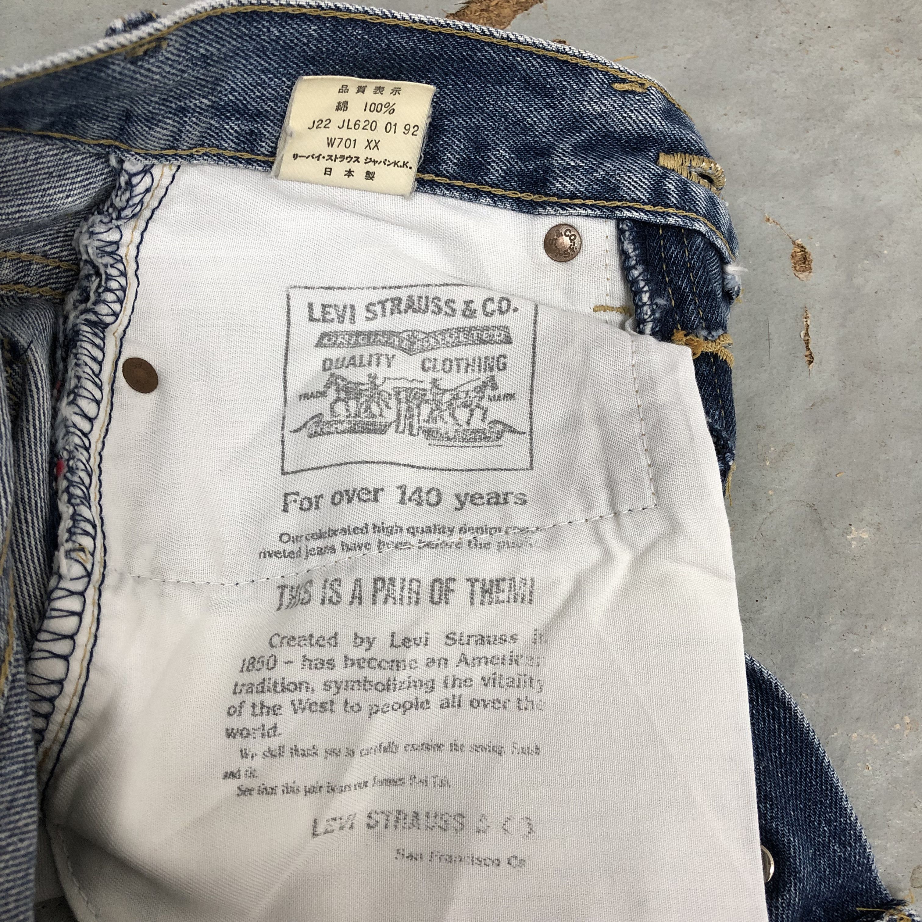 Levi's Vintage Levis 701XX Buckle Selvedge Jeans Redline Denim Size 24" / US 00 / IT 34 - 8 Thumbnail