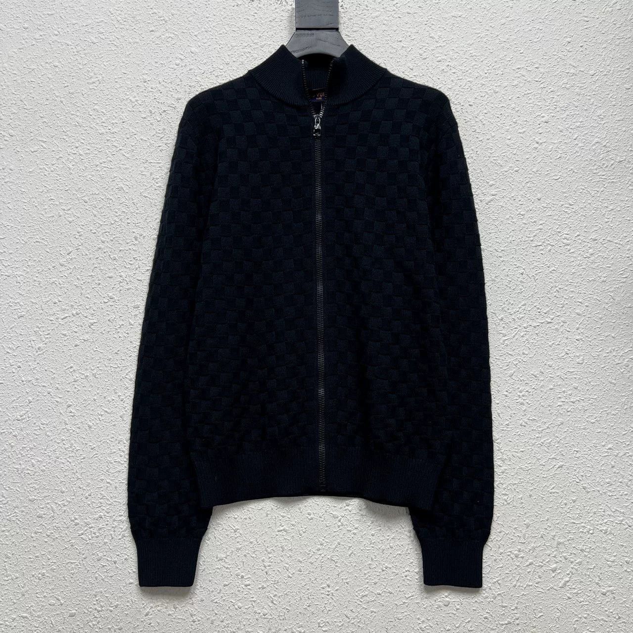 Louis Vuitton Louis Vuitton Checkerboard Knit Zip Jacket Size XS / US 0-2 / IT 36-38 - 1 Thumbnail