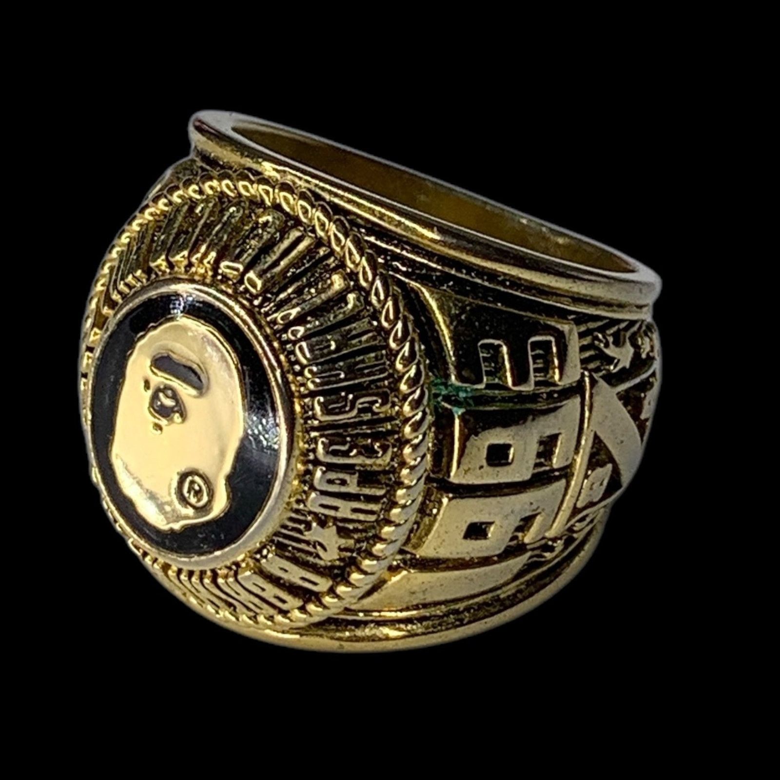 Bape OG Ape Head College Ring (Gold) | JP22 / 10.5 Size ONE SIZE - 4 Thumbnail