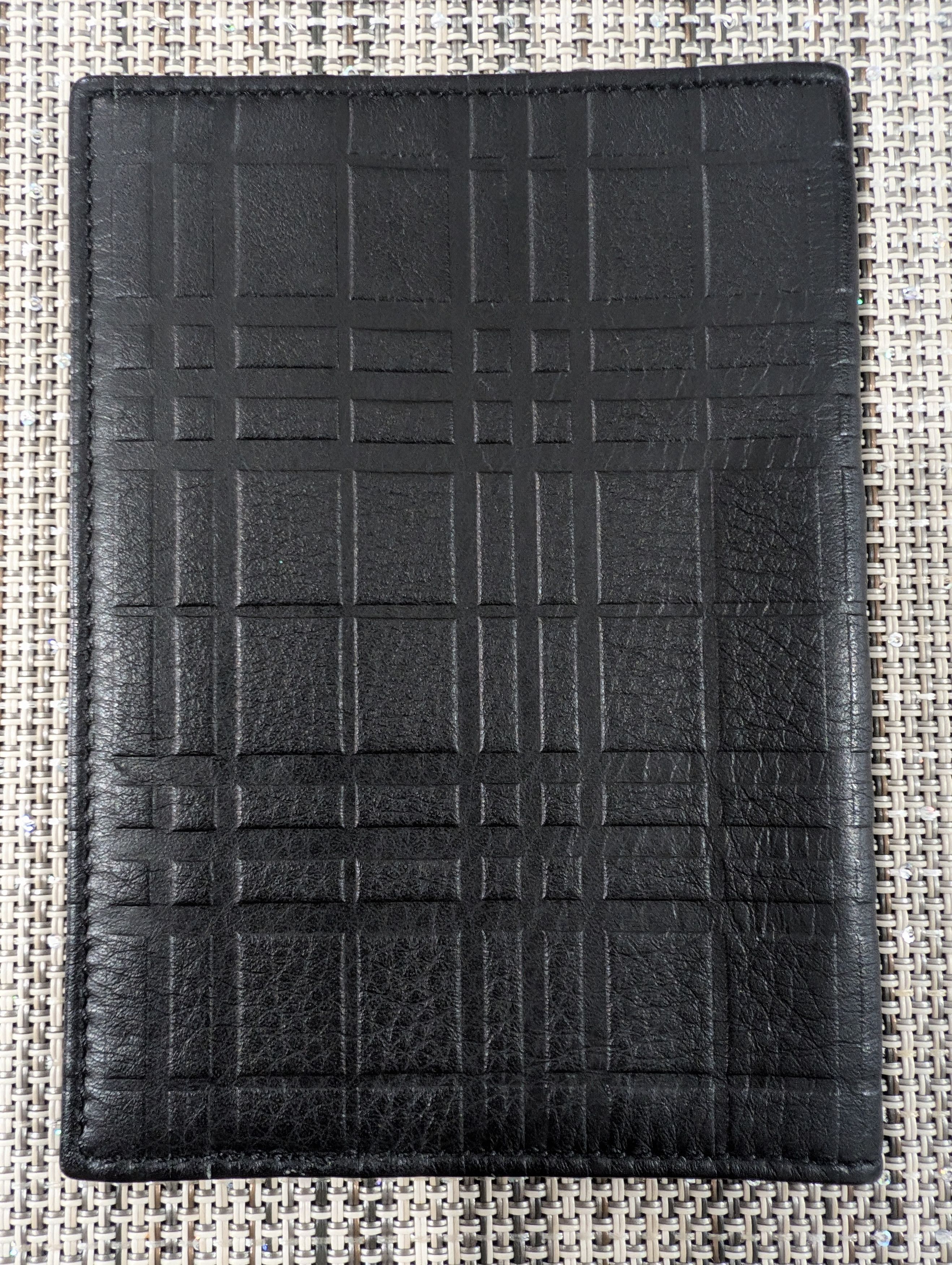 Burberry Burberry Embossed Leather Passport Holder Size ONE SIZE - 2 Thumbnail