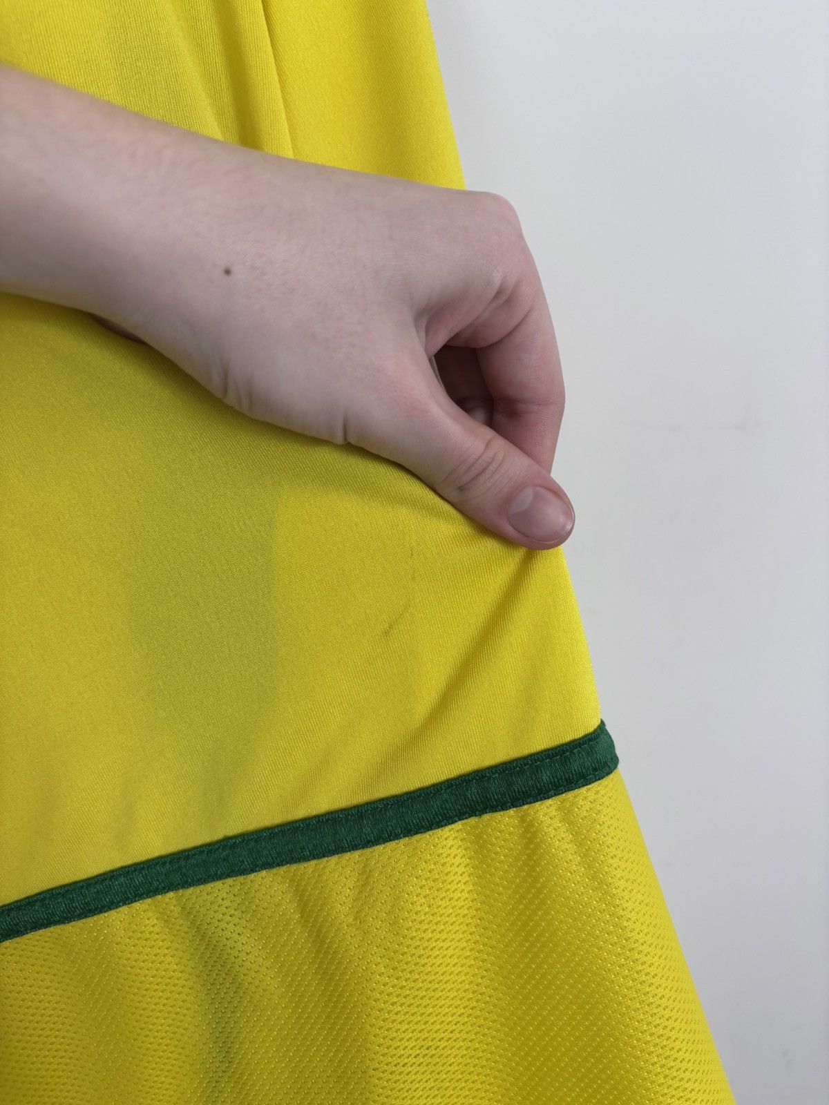 Nike Nike Brazil National Team World Cup 2002/04 Soccer Jersey Size US XL / EU 56 / 4 - 16 Thumbnail