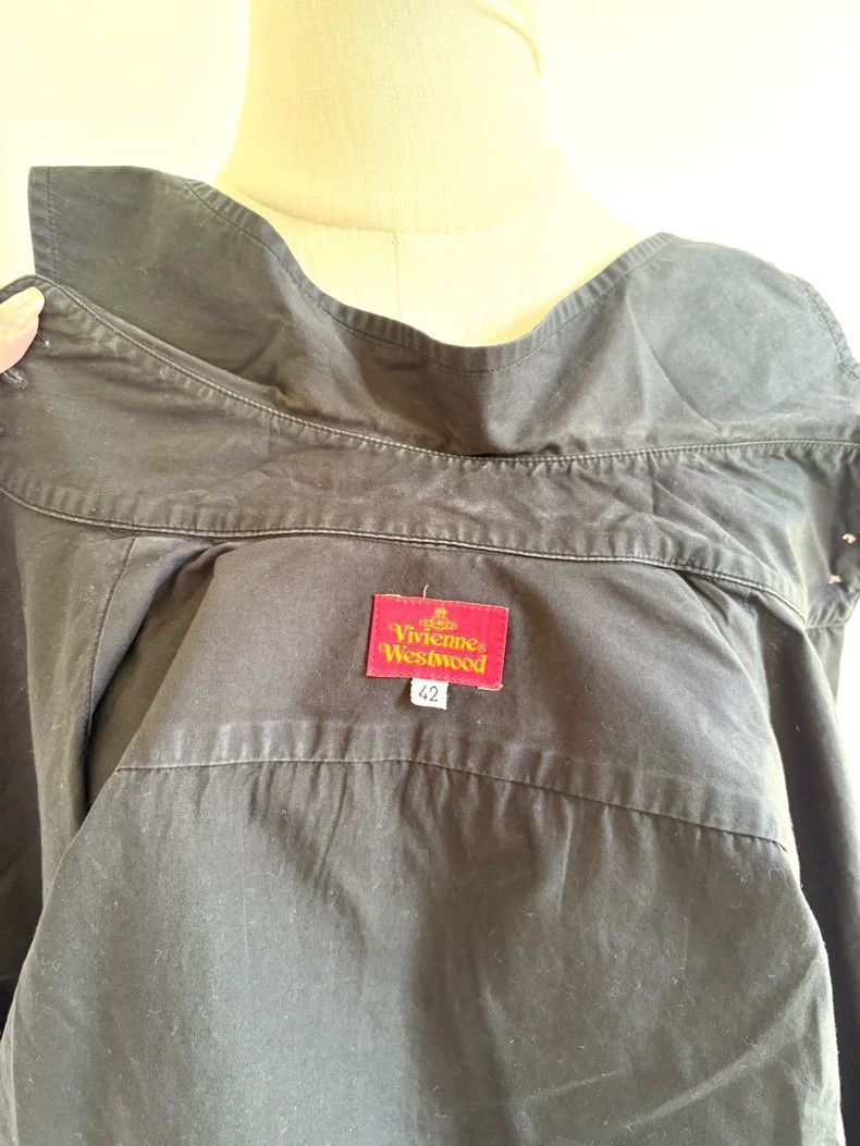 Vivienne Westwood Vivienne Westwood A three-button shirt with a big collar Size S / US 4 / IT 40 - 6 Thumbnail