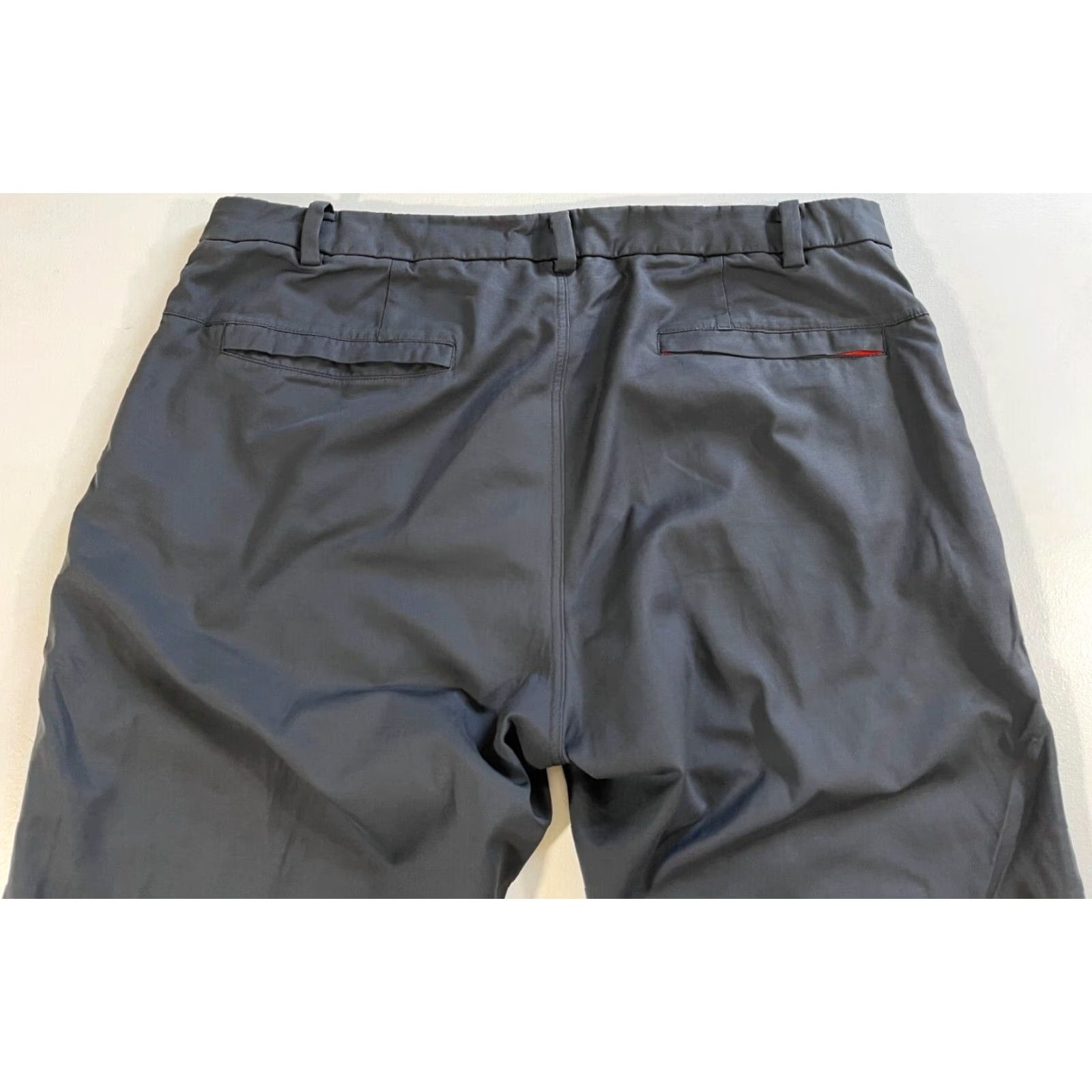 Lululemon Lululemon Men's Commission Pants Gray 36x32.5 Regular Chino City Preppy Flat Front Belt Loops Pockets Stretch Size US 36 / EU 52 - 4 Thumbnail