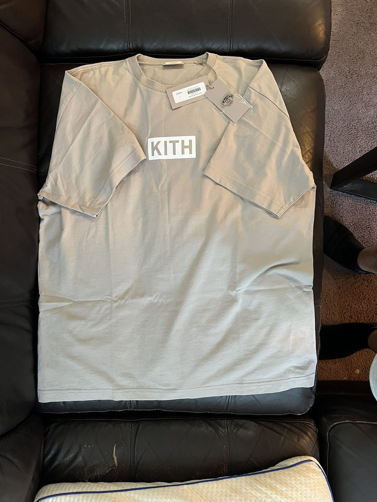IN HAND Kith Classic Logo Tee MADE-TO-ORDER Molecule LARGE