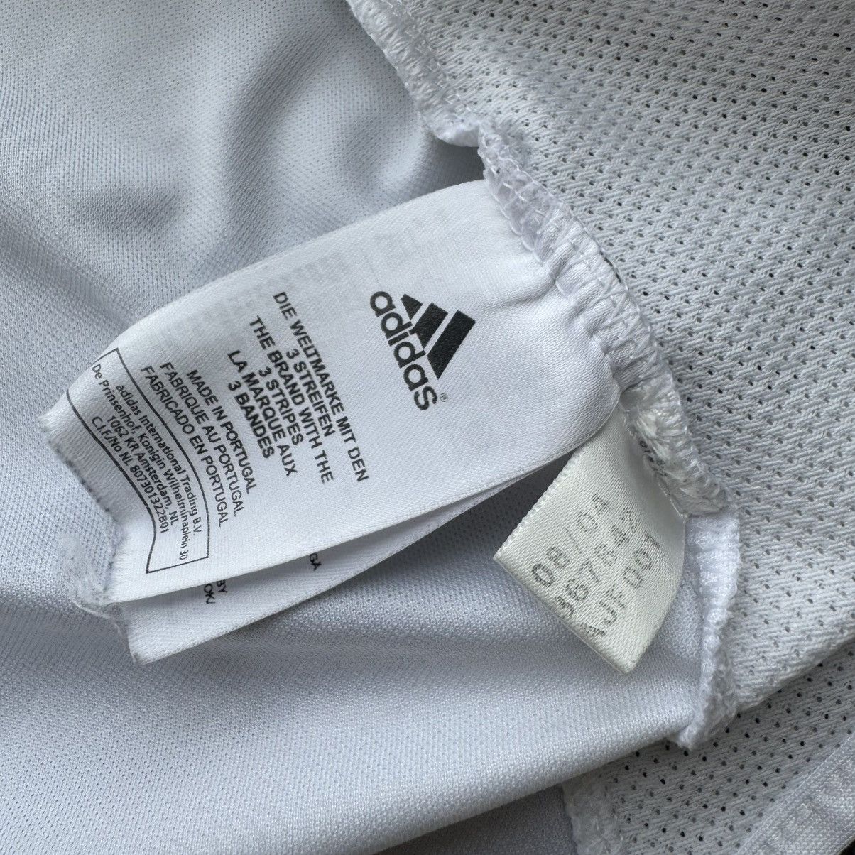 Adidas 2004/2005 Real Madrid Iconic Home Adidas Vintage Jersey Size US XL / EU 56 / 4 - 13 Thumbnail