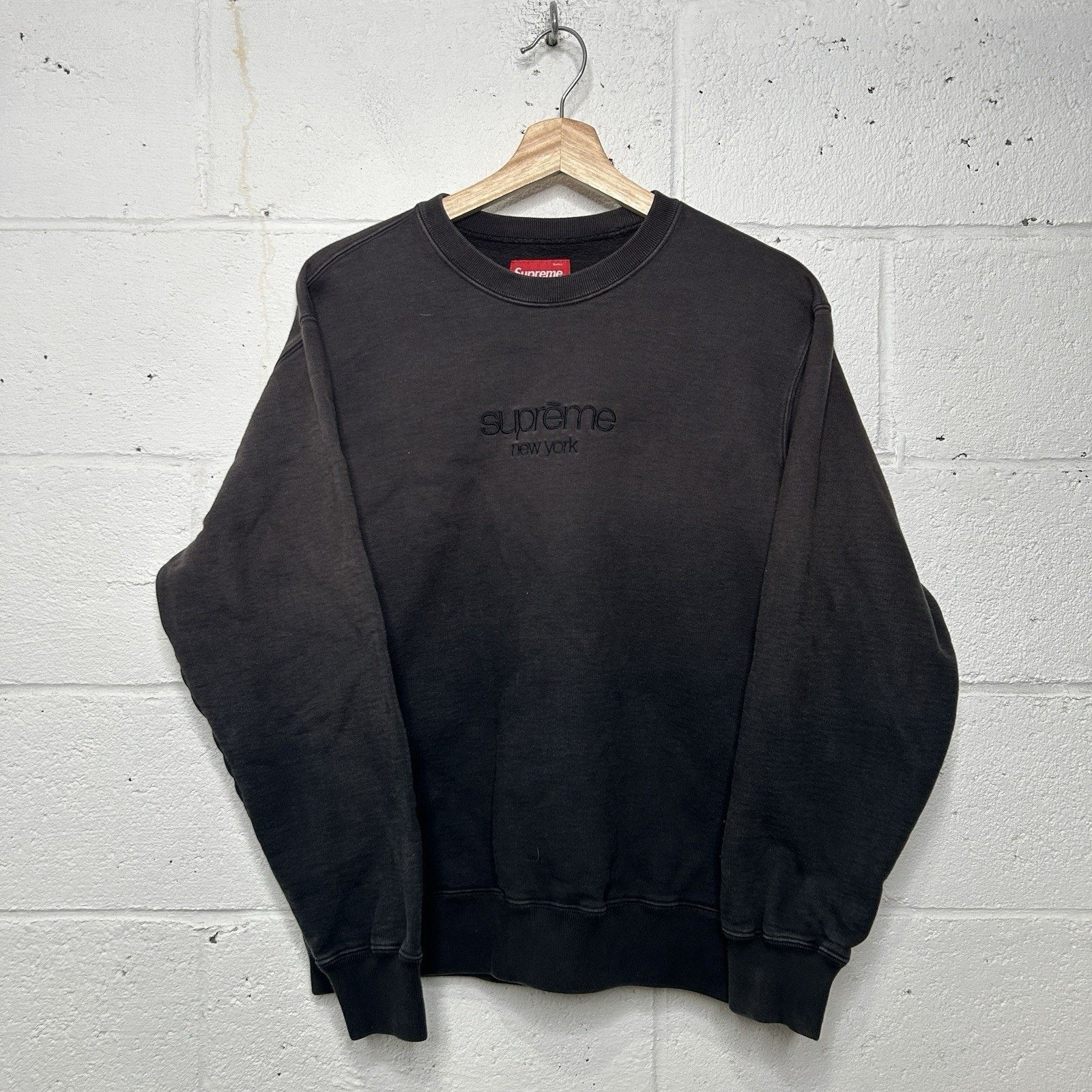 Supreme Supreme Dipped Crewneck Sweatshirt “Black” SS19 Size US S / EU 44-46 / 1 - 1 Thumbnail