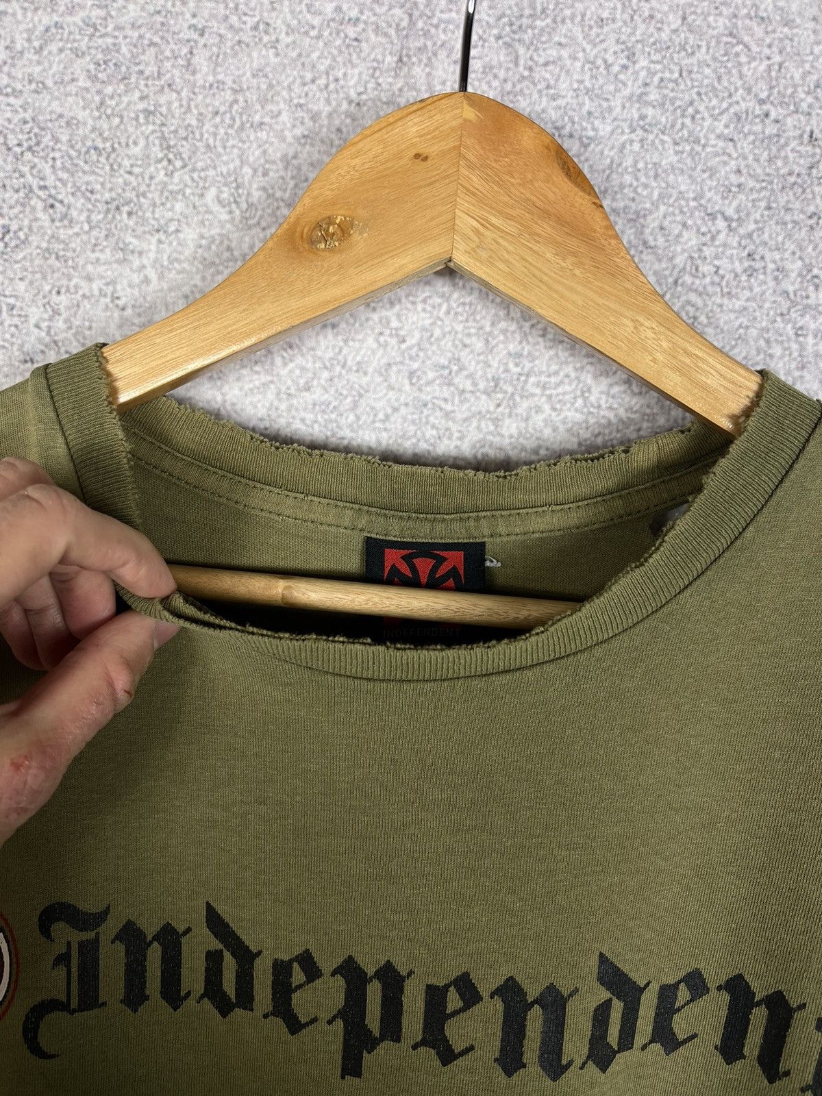 Independent Truck Co. Vintage Independent Truck Ko Big Logo Trashed Tee Sun Faded Size US M / EU 48-50 / 2 - 7 Thumbnail
