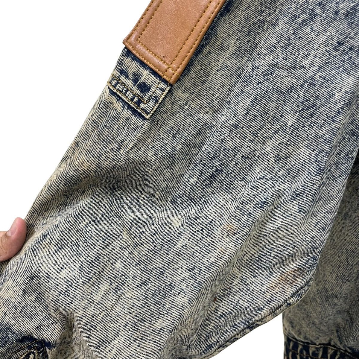 Avirex Vintage Avirex Denim Bomber Jacket Size US L / EU 52-54 / 3 - 15 Thumbnail